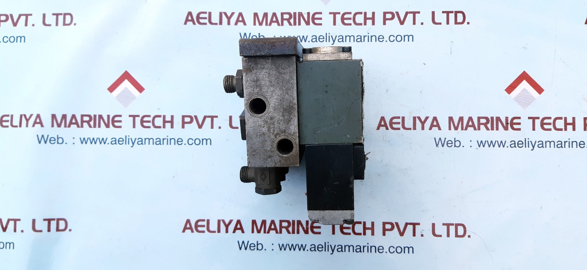Hydronorma rexroth 2/76 4we 5 n 6.2/g 24 z4 v valve