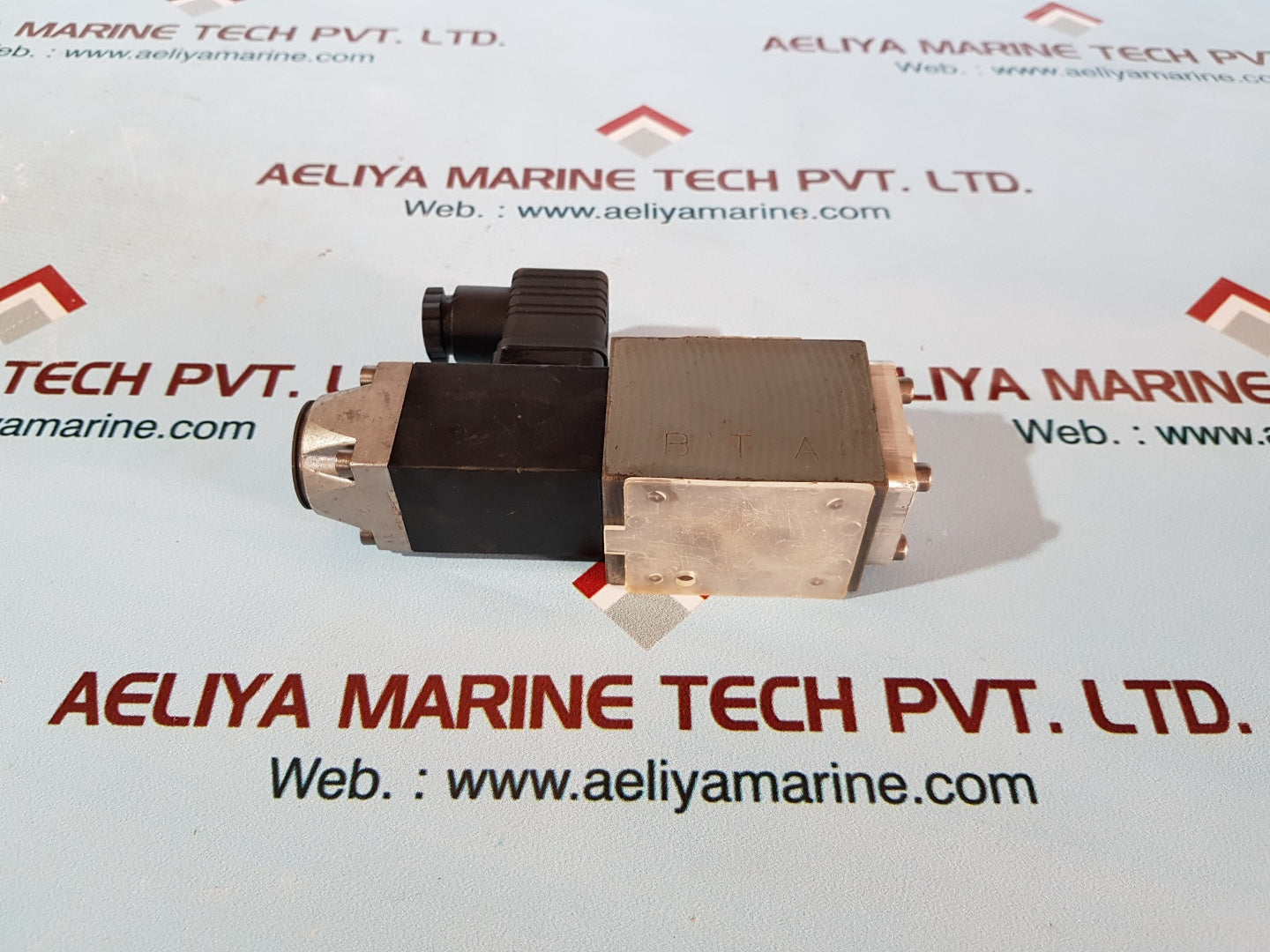 Rexroth hydronorma 4we 6 y52/a w220 60 nz4 directional control valve