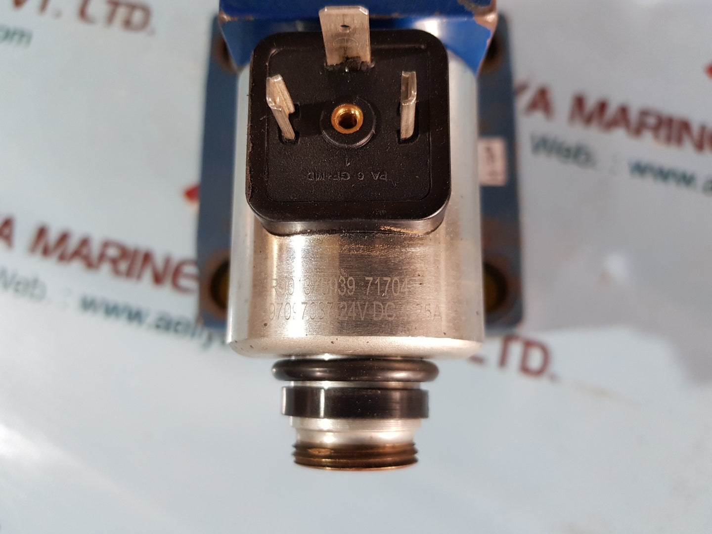 Rexroth r900906773 pressure relief valve dbw 30 b1-52/315-6eg24n9k4