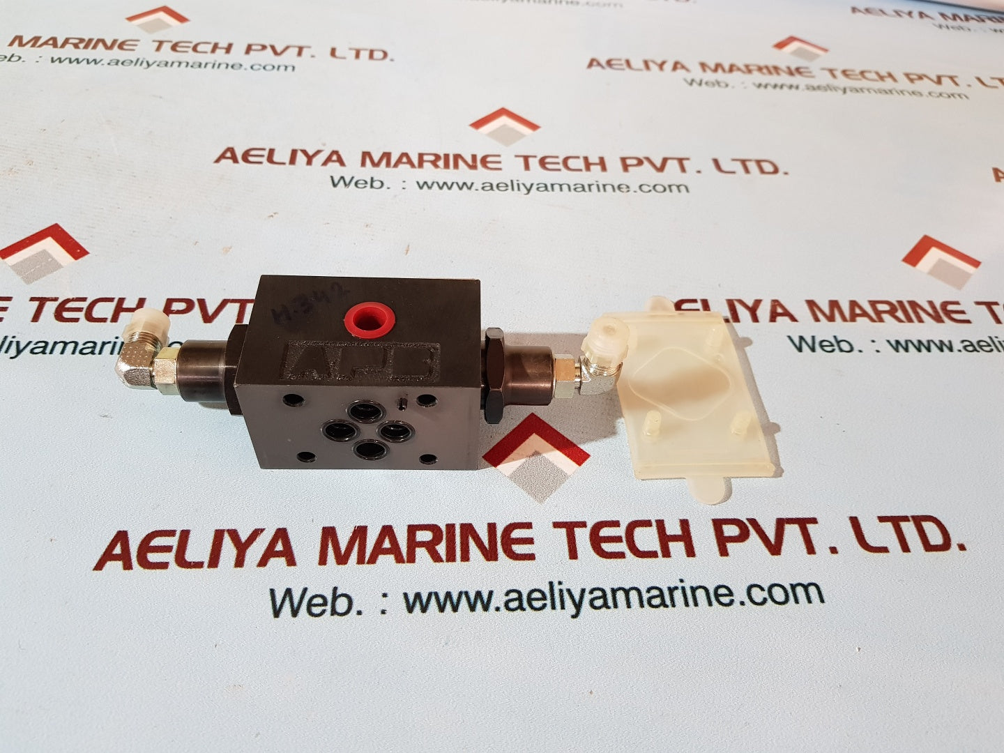 Vickers dg3v-3-2n-7-s-60 solenoid valve