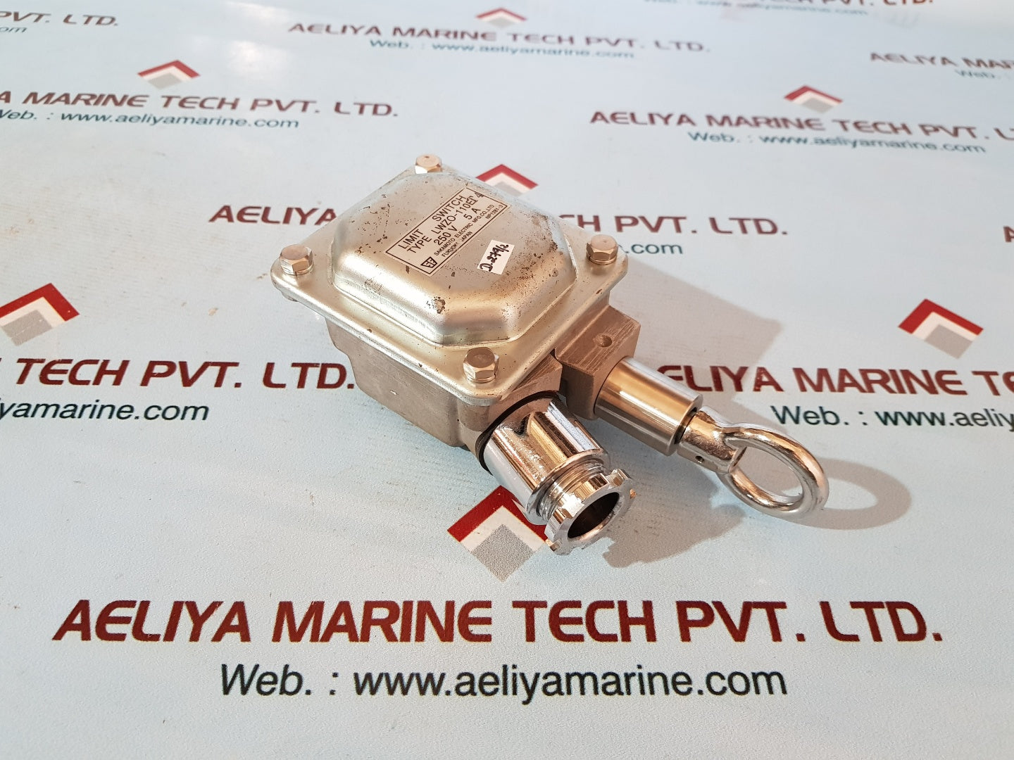 Sakamoto lwzo-110e t4 limit switch 250v 5a