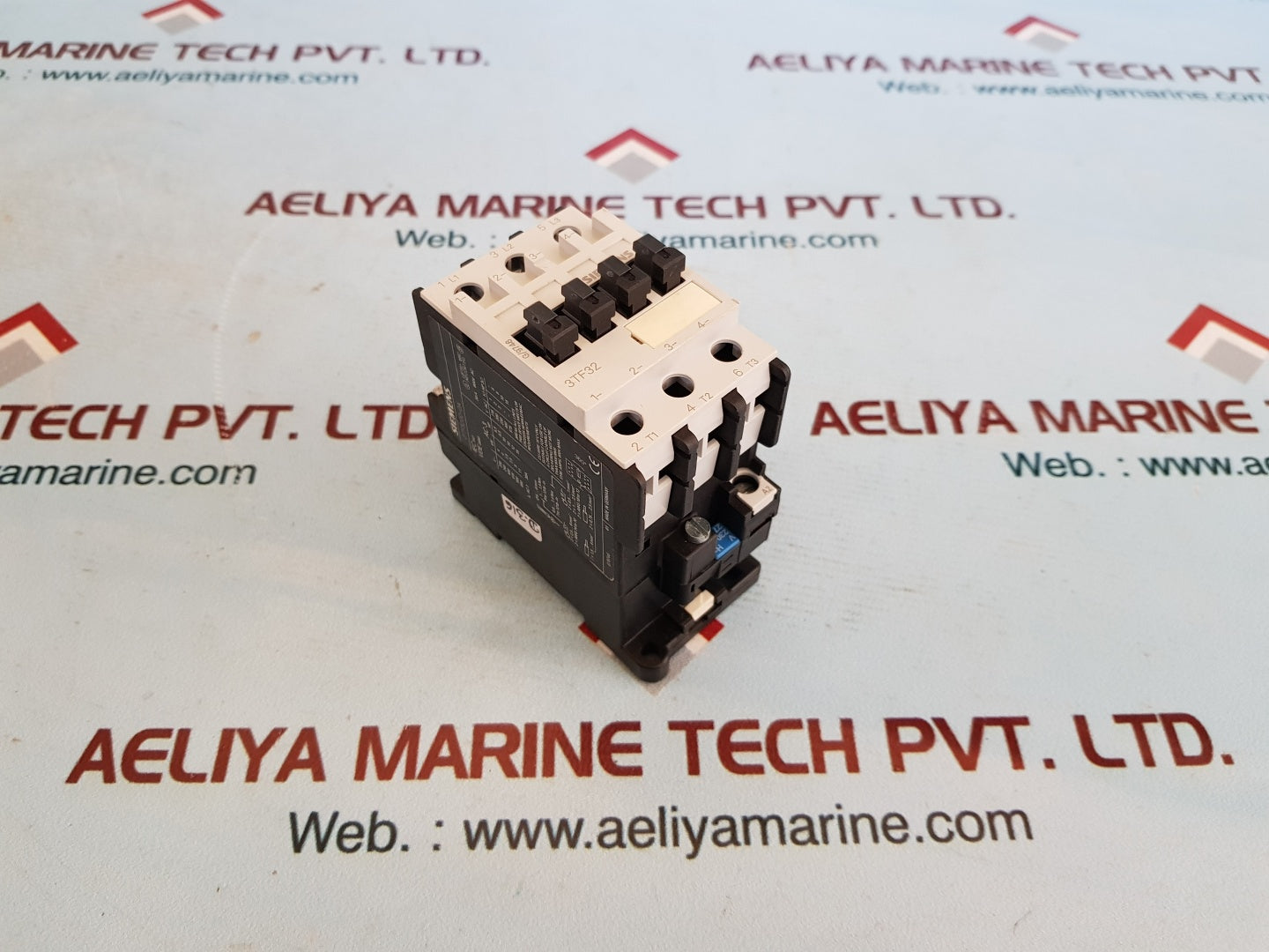 Siemens 3tf3200-0a Contactor 3 Pole 120v Coil