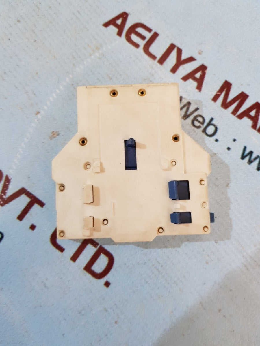 Telemecanique lad8n11 lateral contact block