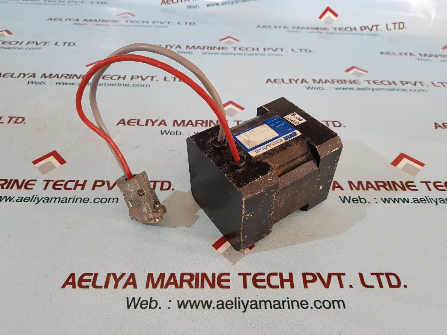 Qmc 3483-m3496 servo motor 8lb in torque 3.11amp