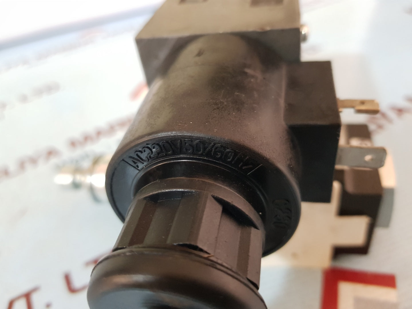 Damcos sa-g01-a3x-c230-31es solenoid valve