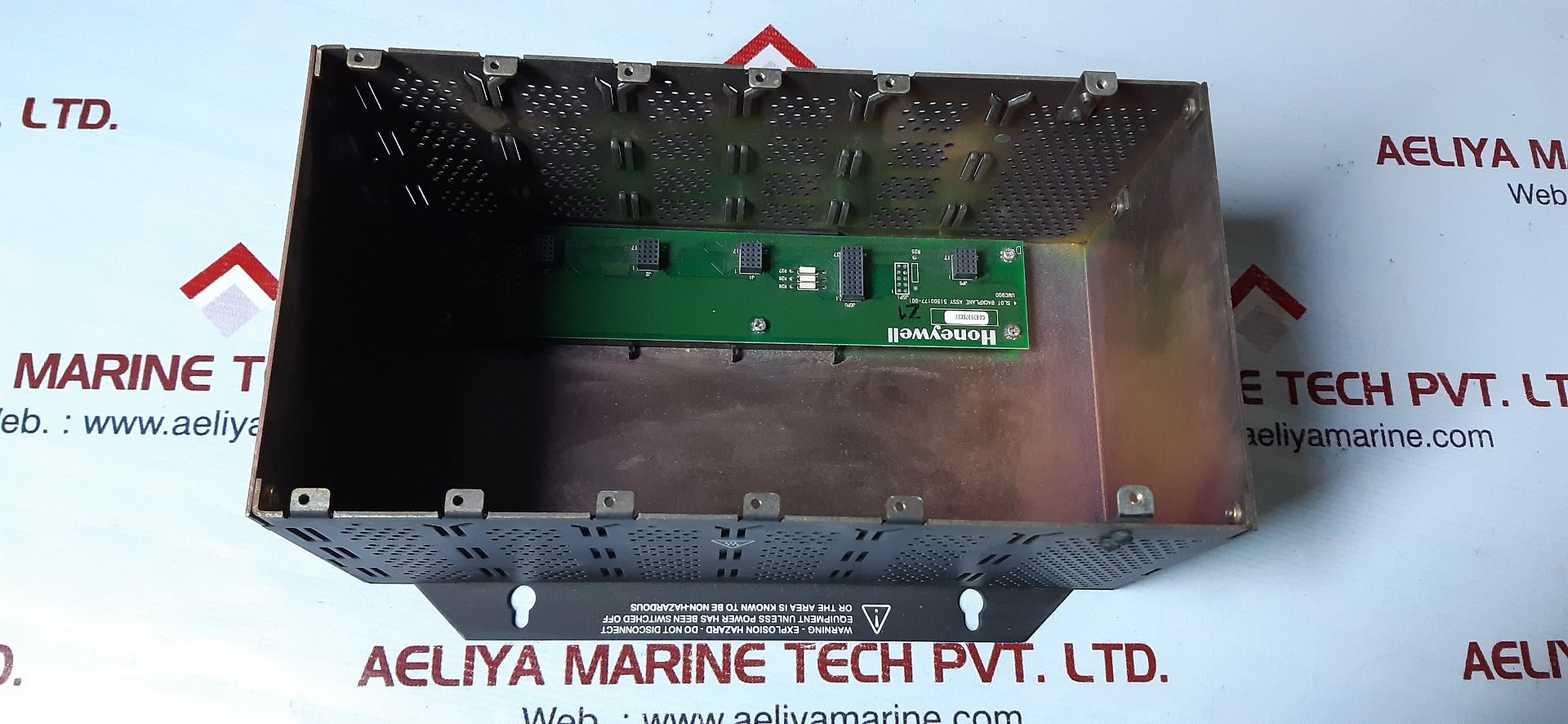 Honeywell hc900 controller 900r04-0001 4 i/o slot rack