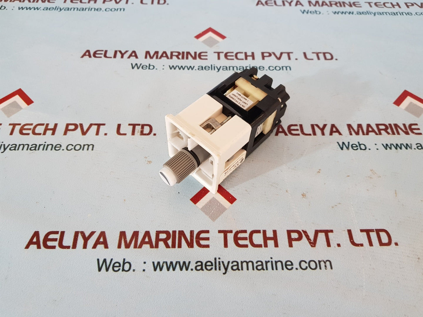 Senasys 911agb031tb selector switch