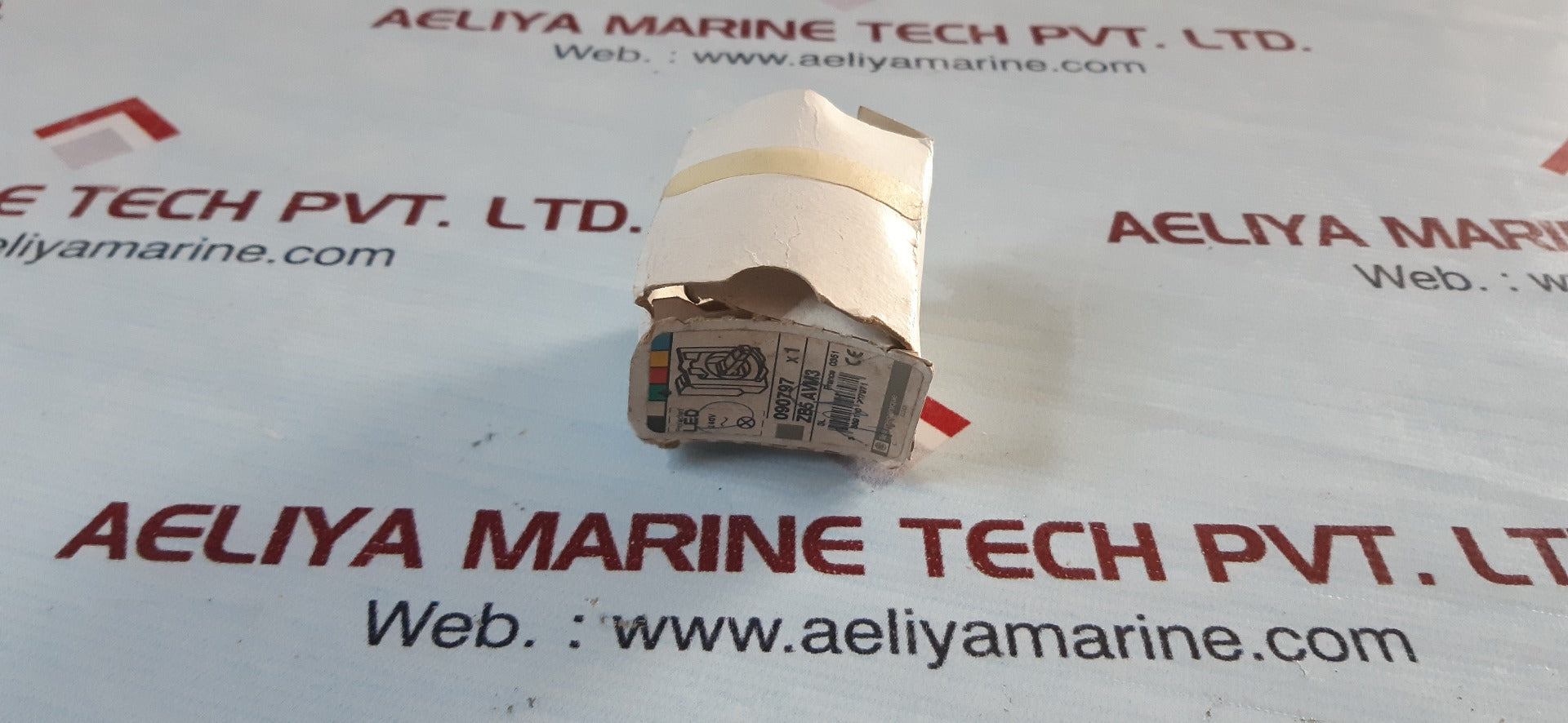 Telemecanique zbv-m3 led switch 230v