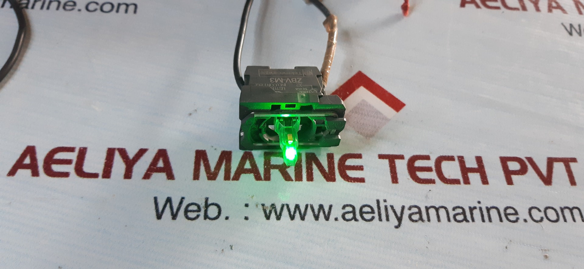 Telemecanique zbv-m3 led switch 230v