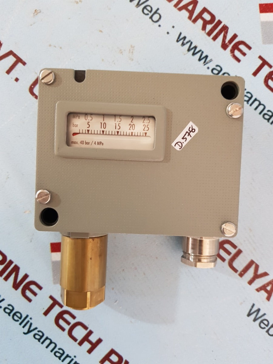 Trafag 900.2380.907 pressure switch 2....25bar