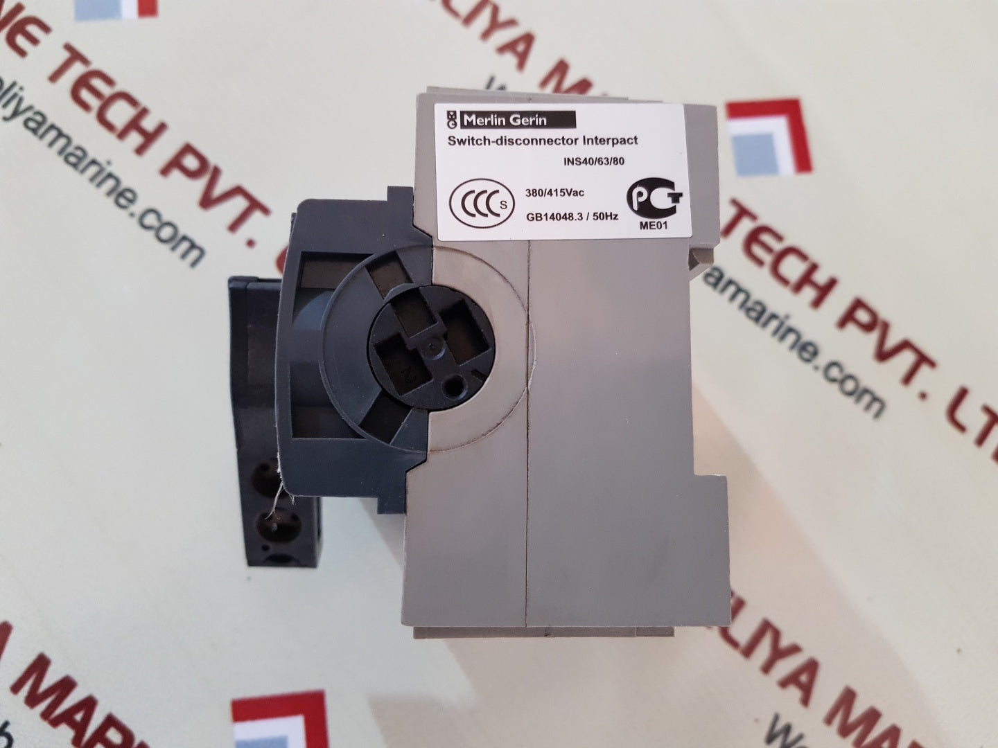 Merlin Gerin Schneider electric ins 40 switch-disconnector interact