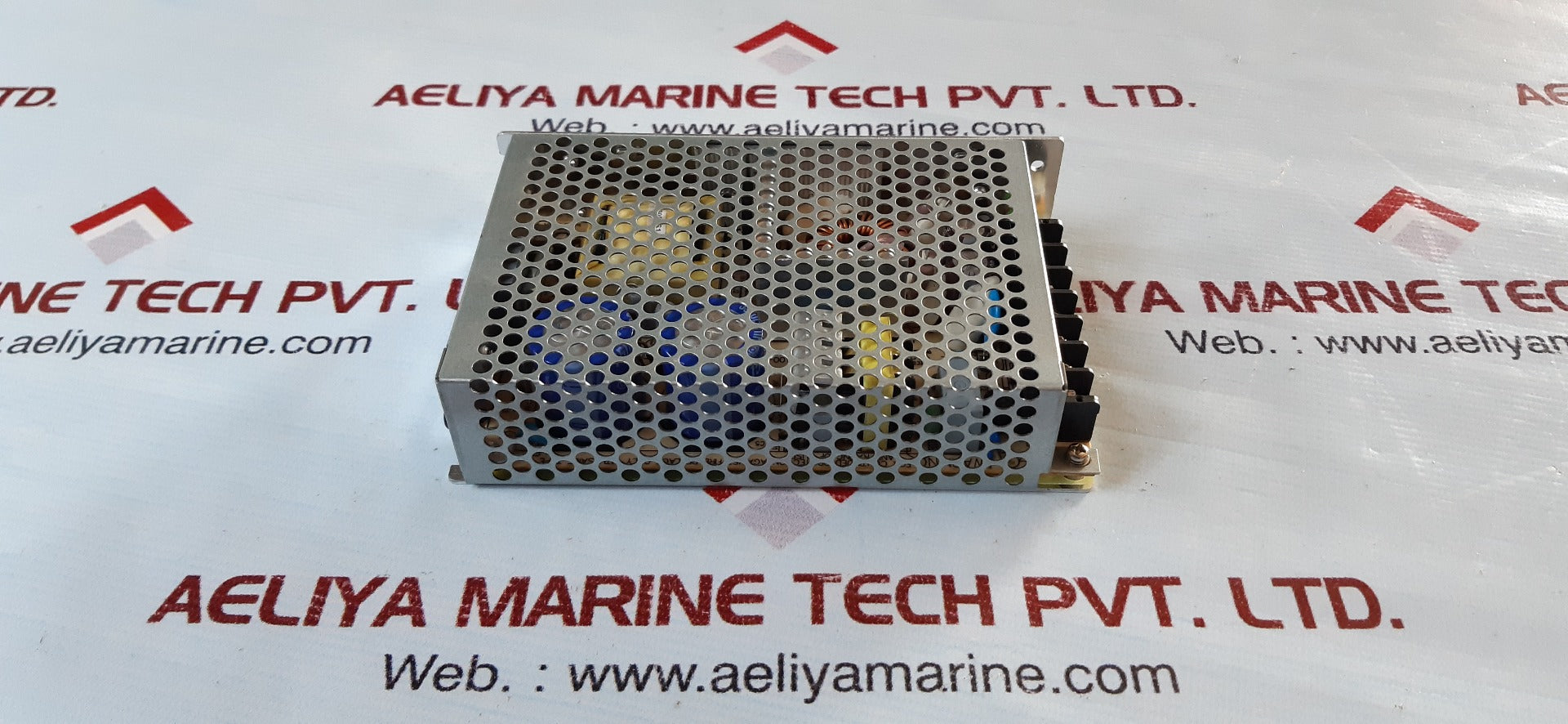 Mean well rs-100-12 power supply in. 100/240v 2.5a 50/60hz out. 12v 8.5a