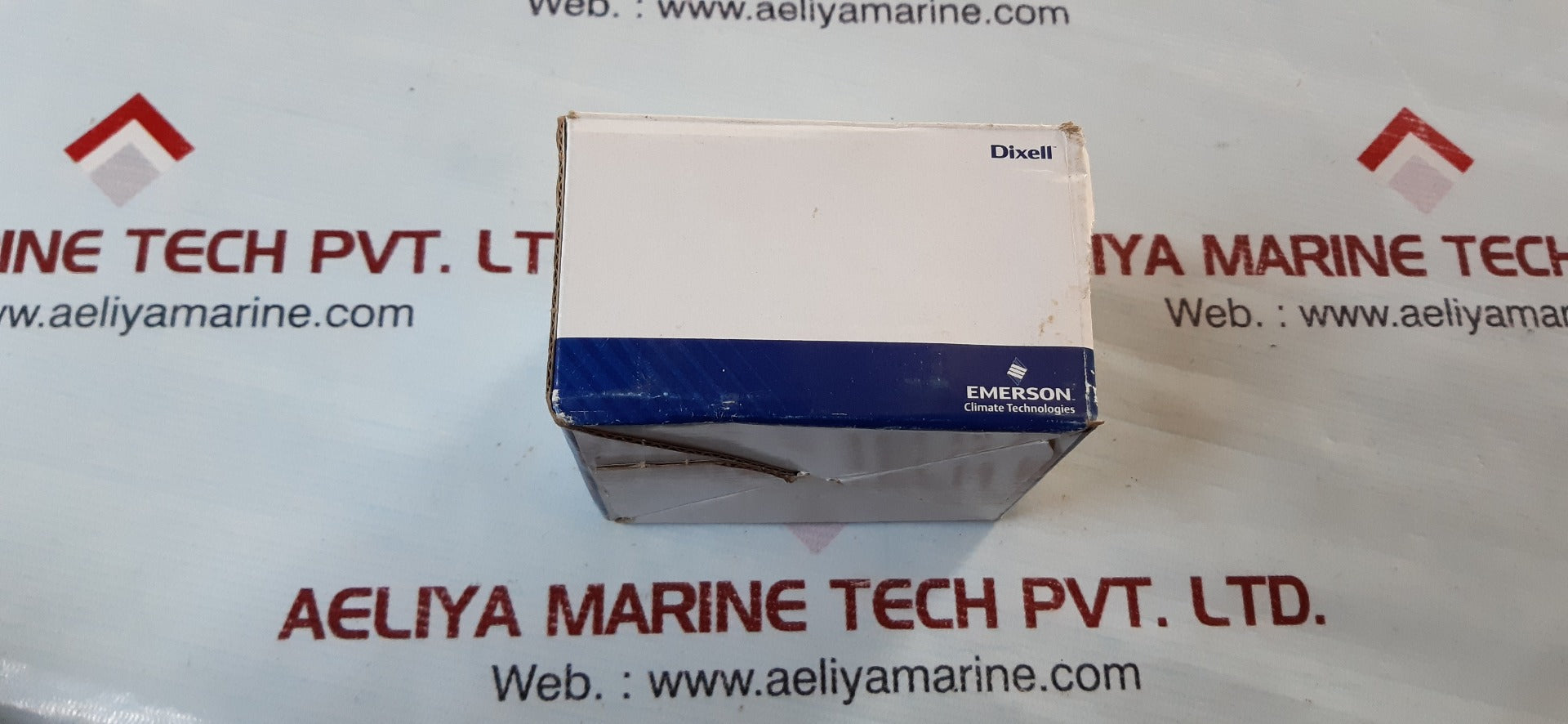 Dixell xr30cx-5n0c1 temperature controller
