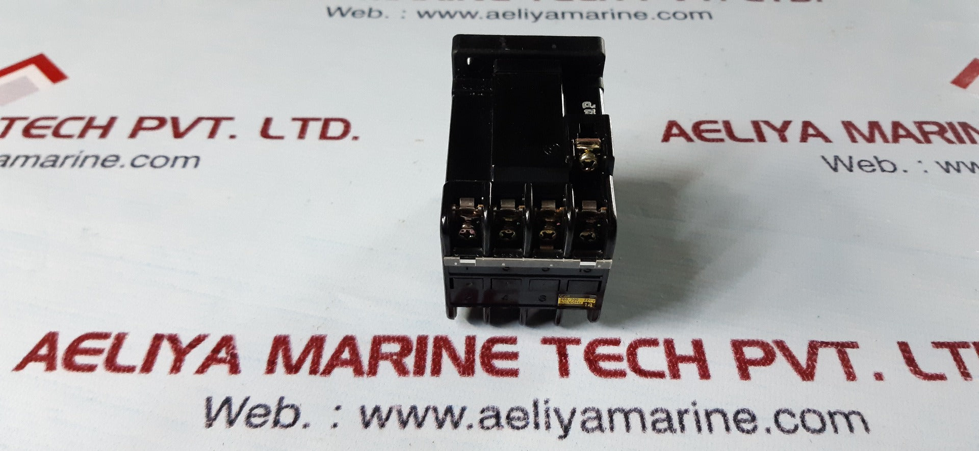 Fuji electric src3631-02/x(3a1b) magnetic contactor 200/220v 50/60hz