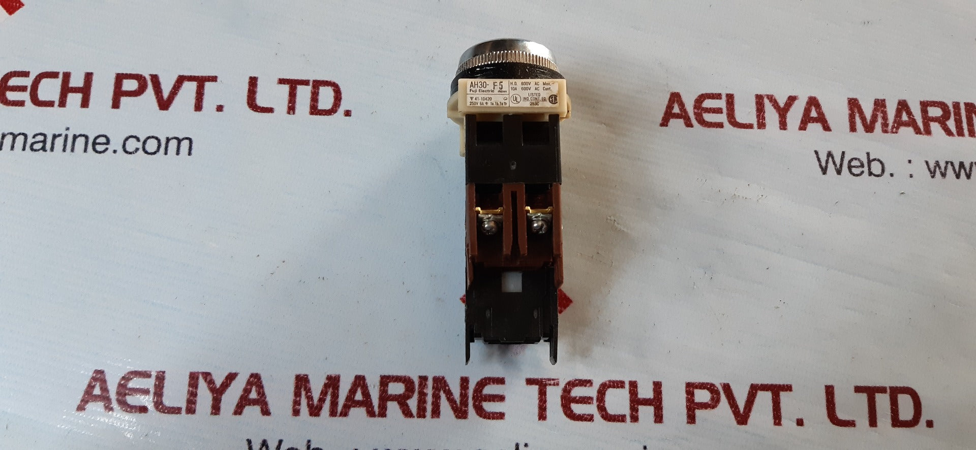 Fuji electric ah30-f5 command switch