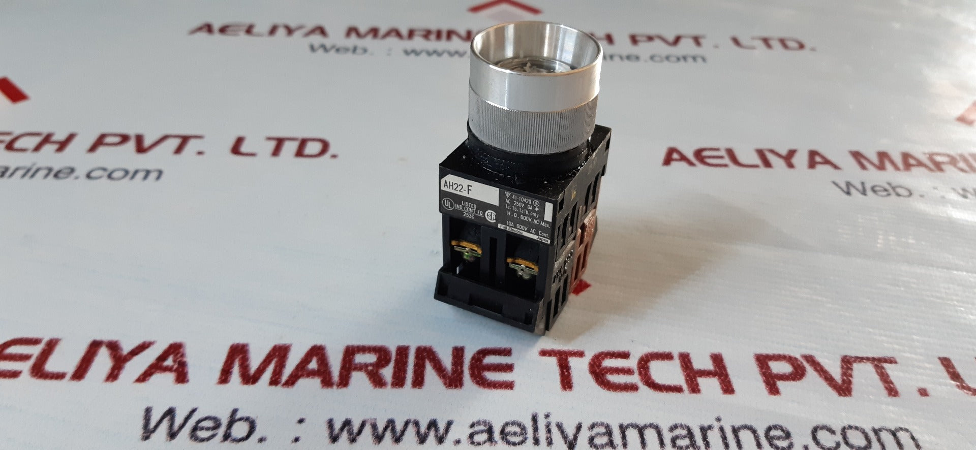 Fuji electric ah22-f command switch