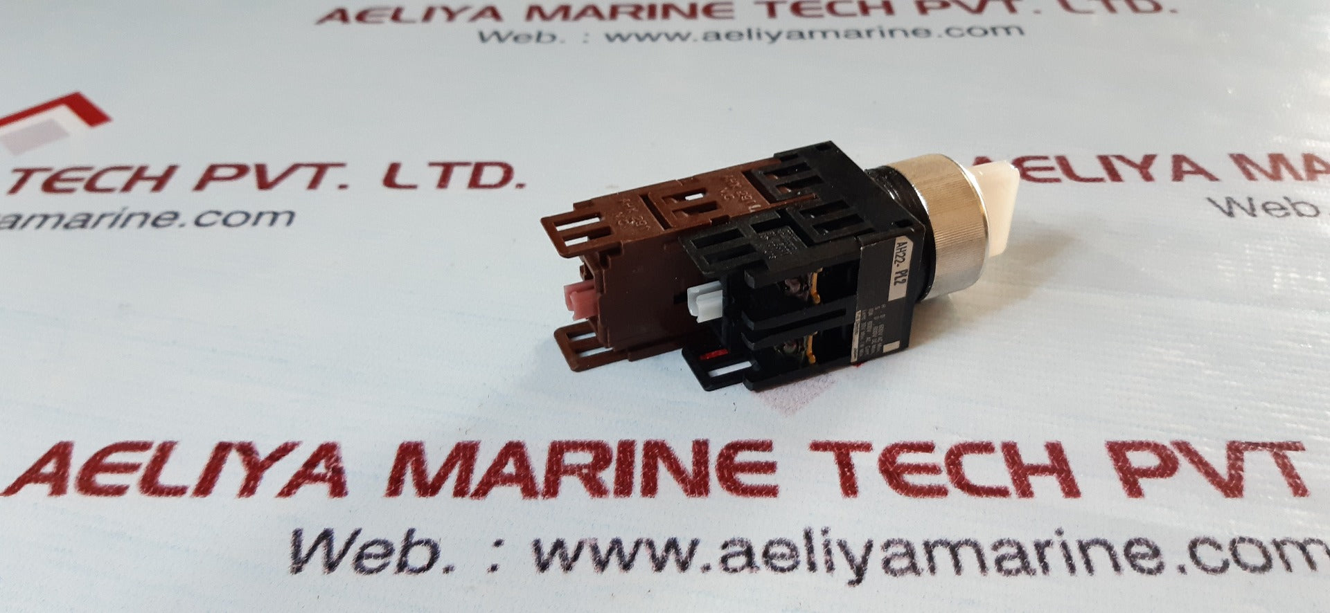 Fuji electric ah22-pl2 command switch