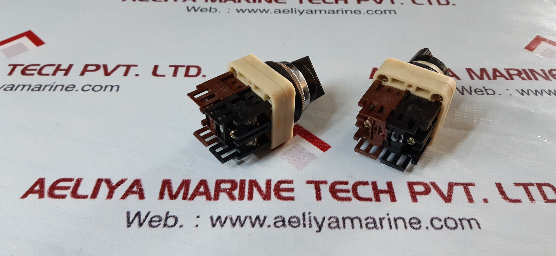 Lot of 3x Fuji electric ah30-p2 command switch