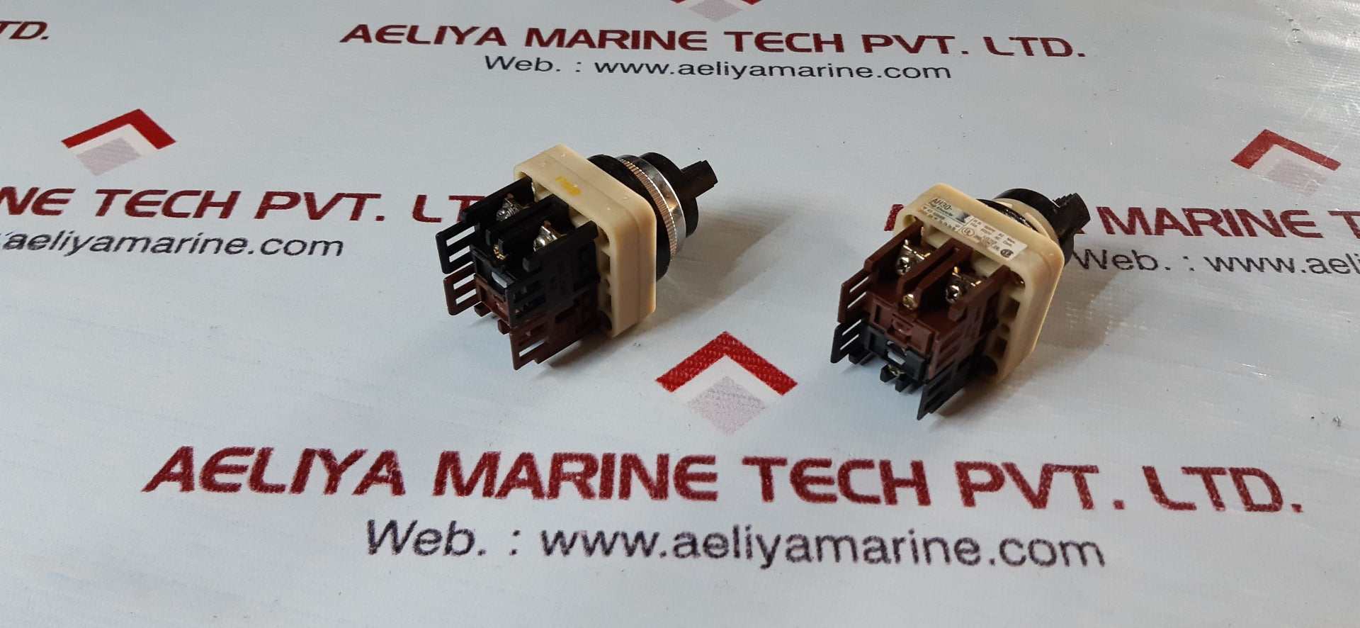 Lot of 3x Fuji electric ah30-p2 command switch