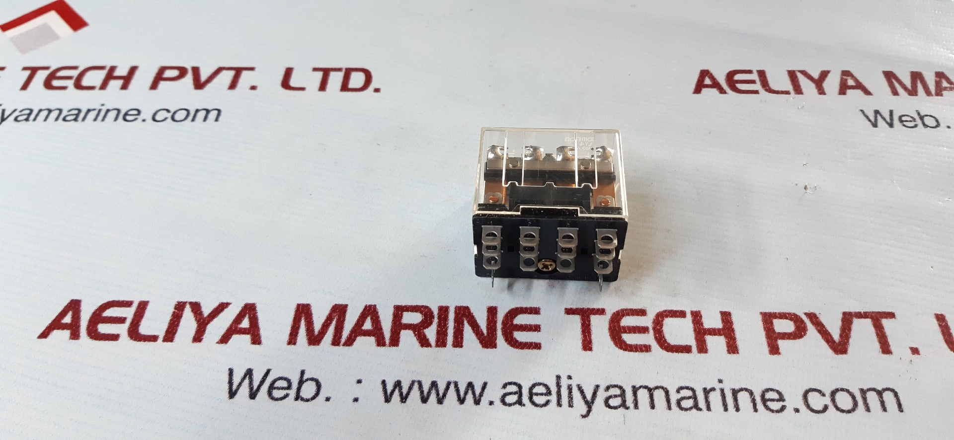 Omron ly4 aux.relay 100/110vac
