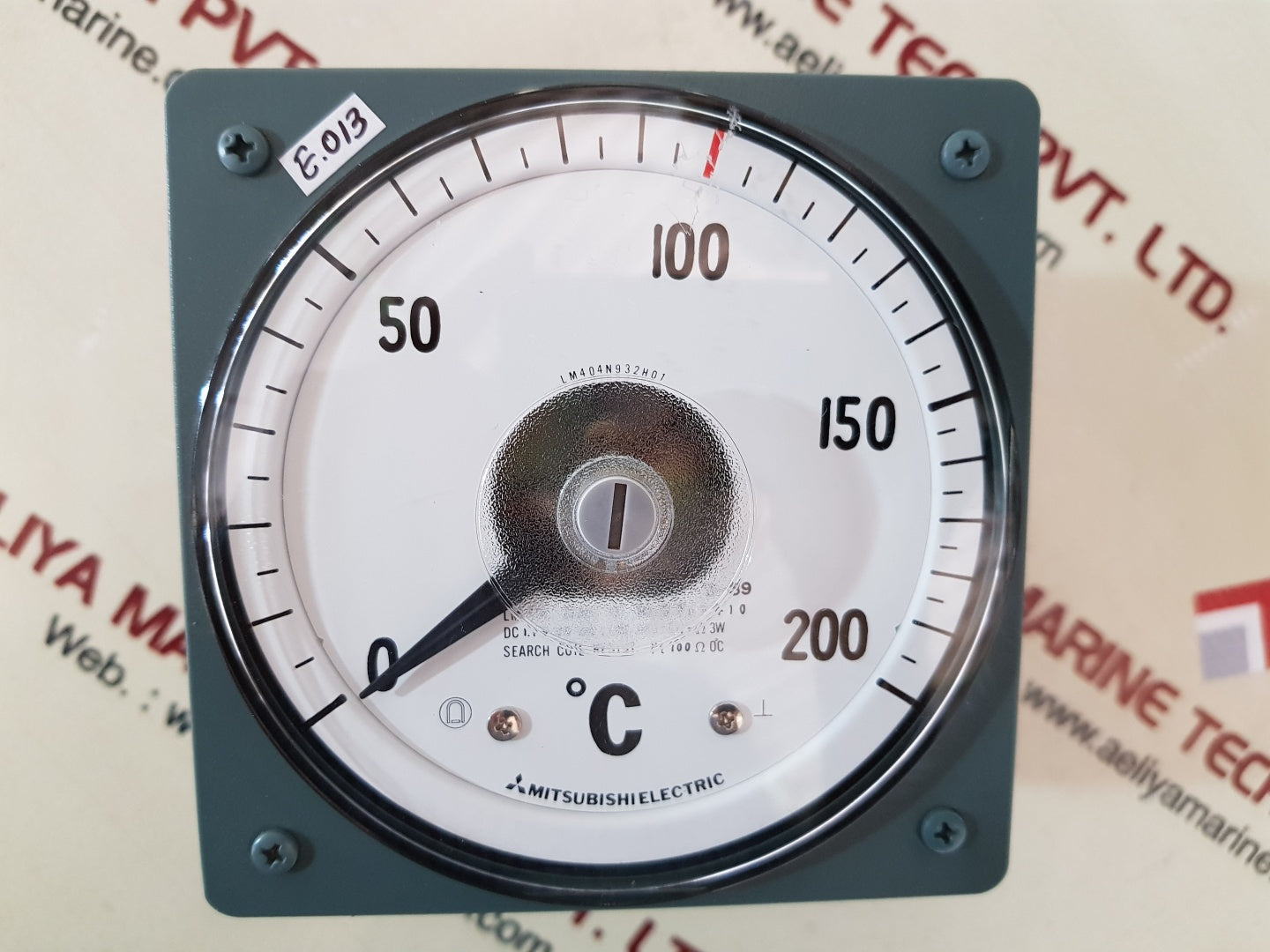 Mitsubishi lm-11r temperature indicator