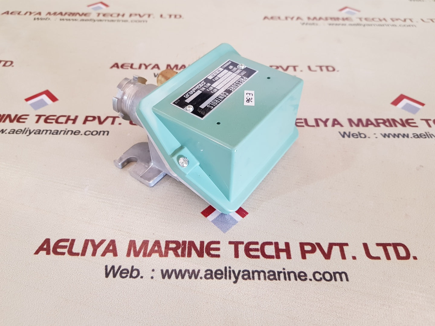 Saginomiya sns-c110p pressure controls
