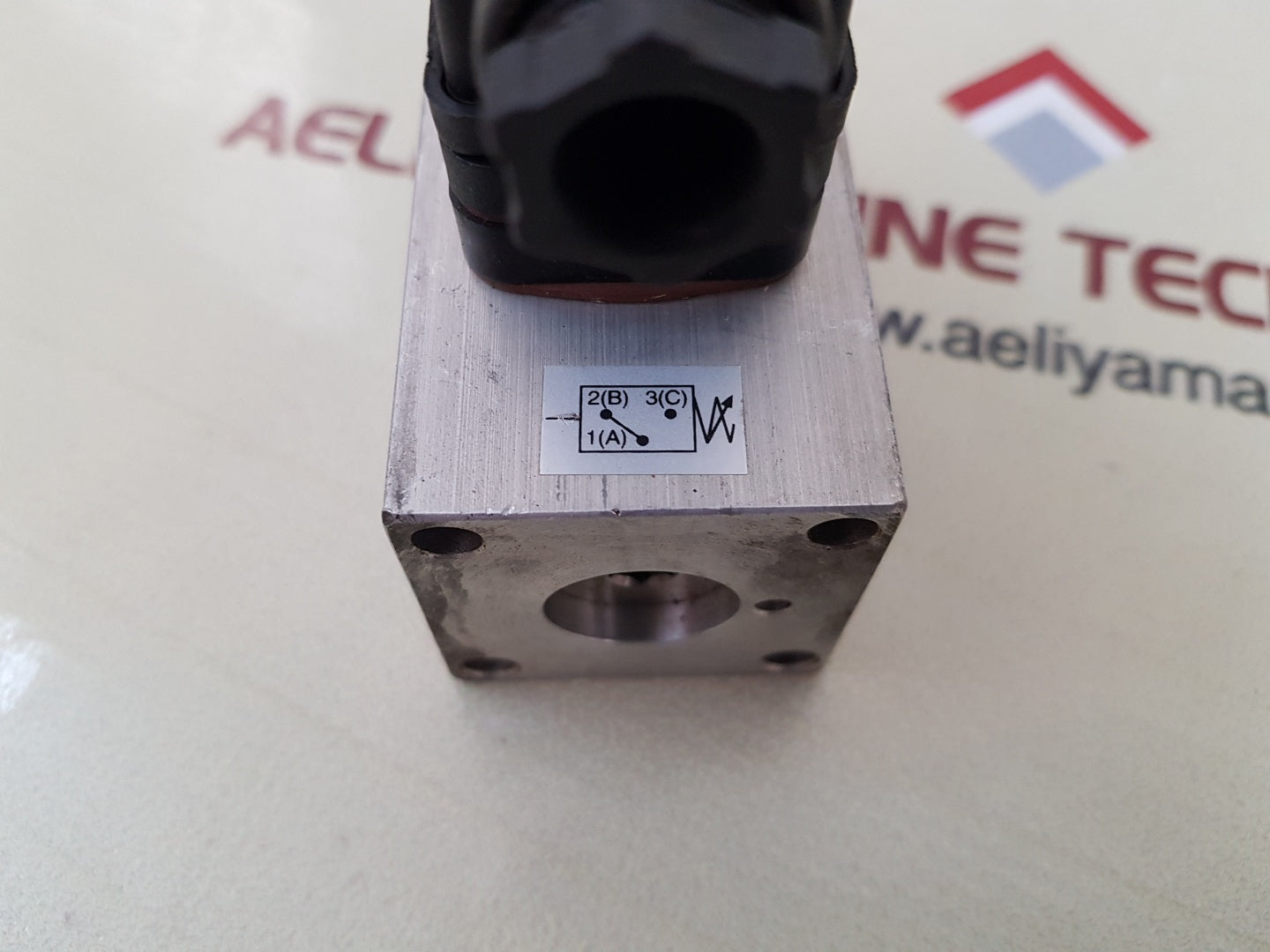Barksdale xtk 100 g1 s1 1 pressure control switch
