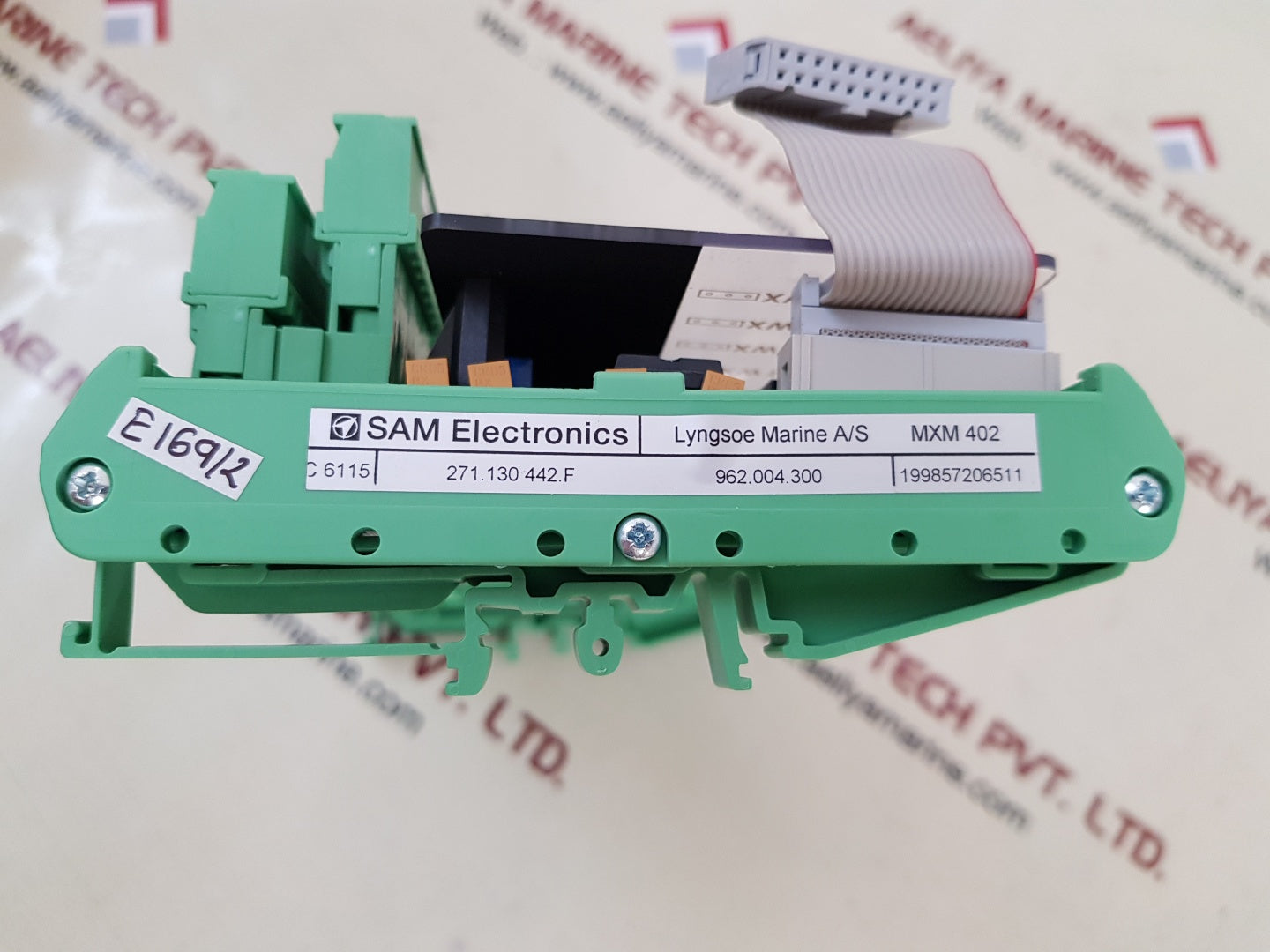 Lyngso marine /sam electronics mxm 402 multiplexer module