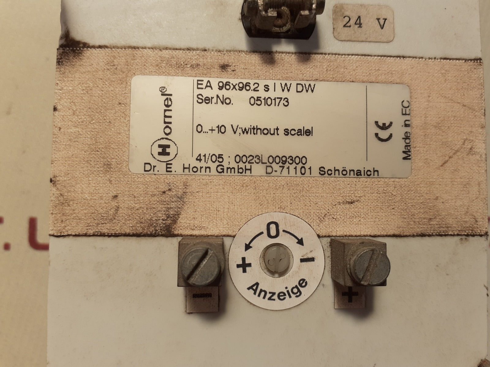 Hornel ea 96x96.2 s|w dw speed indicator