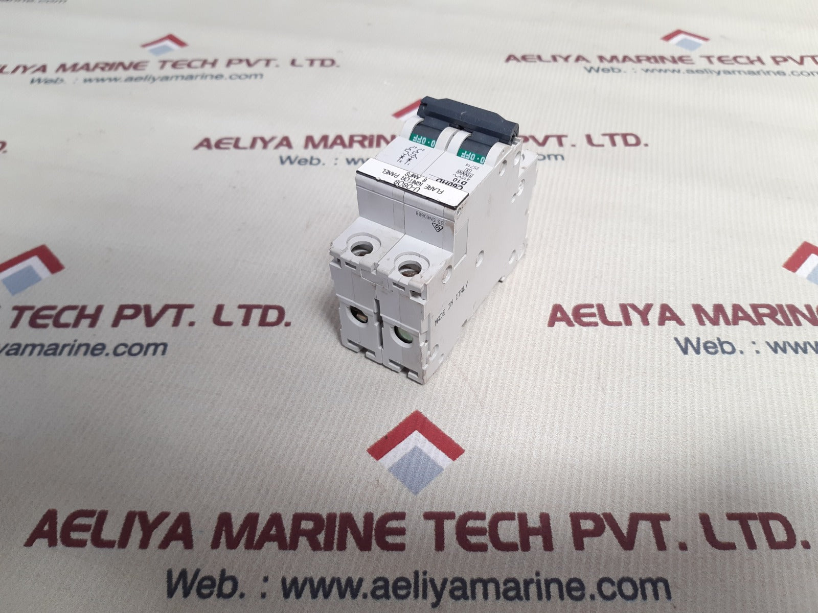 Merlin gerin multi 9 c60hd d10 circuit breaker