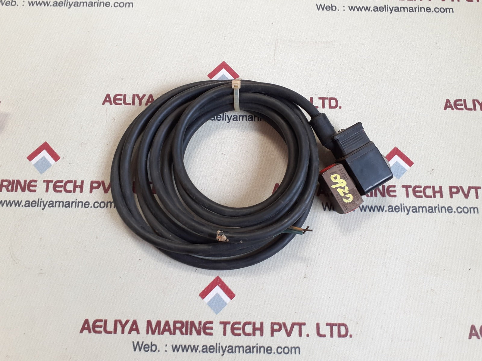 Au505909 A72411002.182xx direct acting solenoid valve