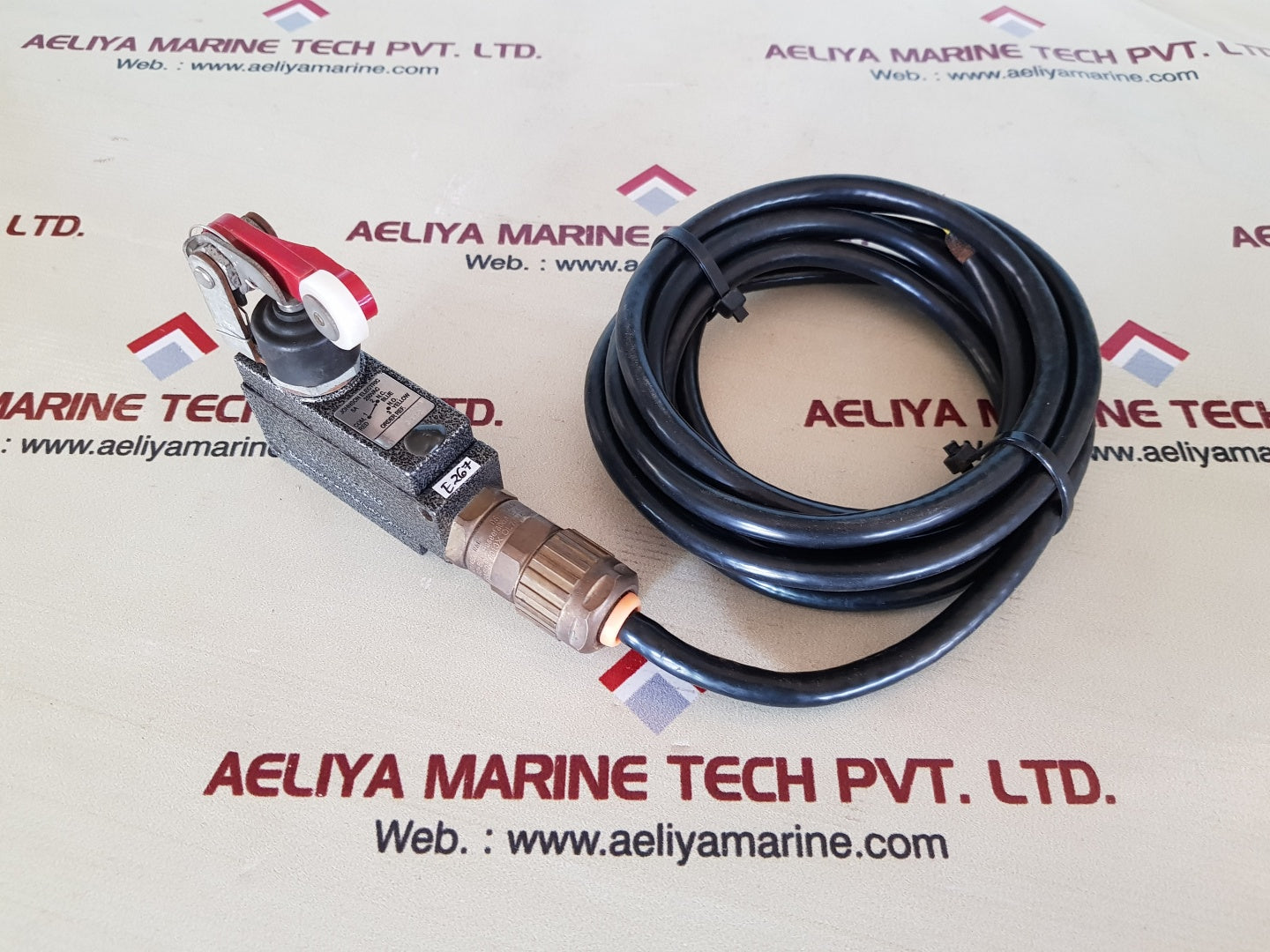 Johnson electric e19v3cqmsa lever micro switch