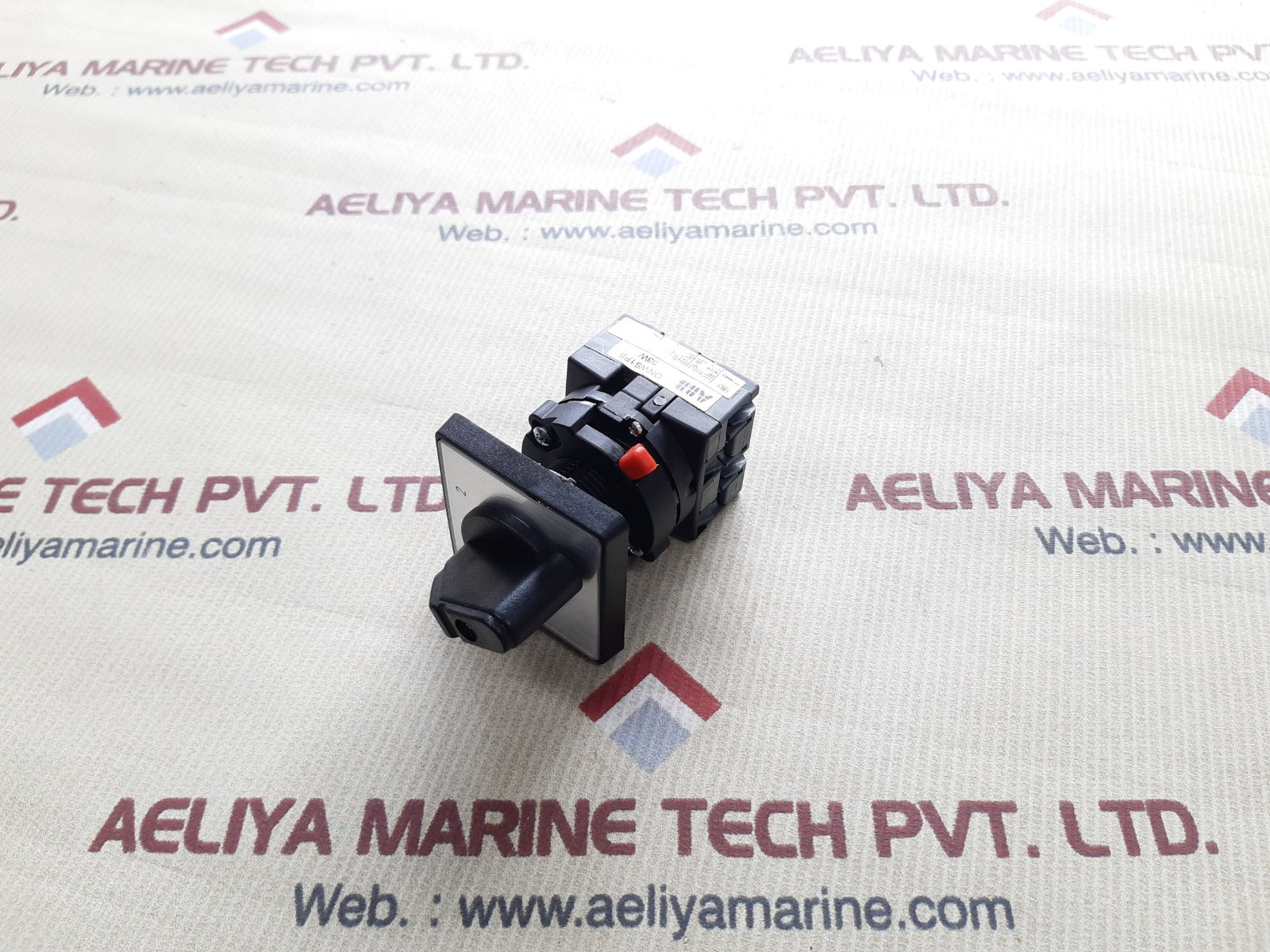 Abb onws1pb 33w cam switch
