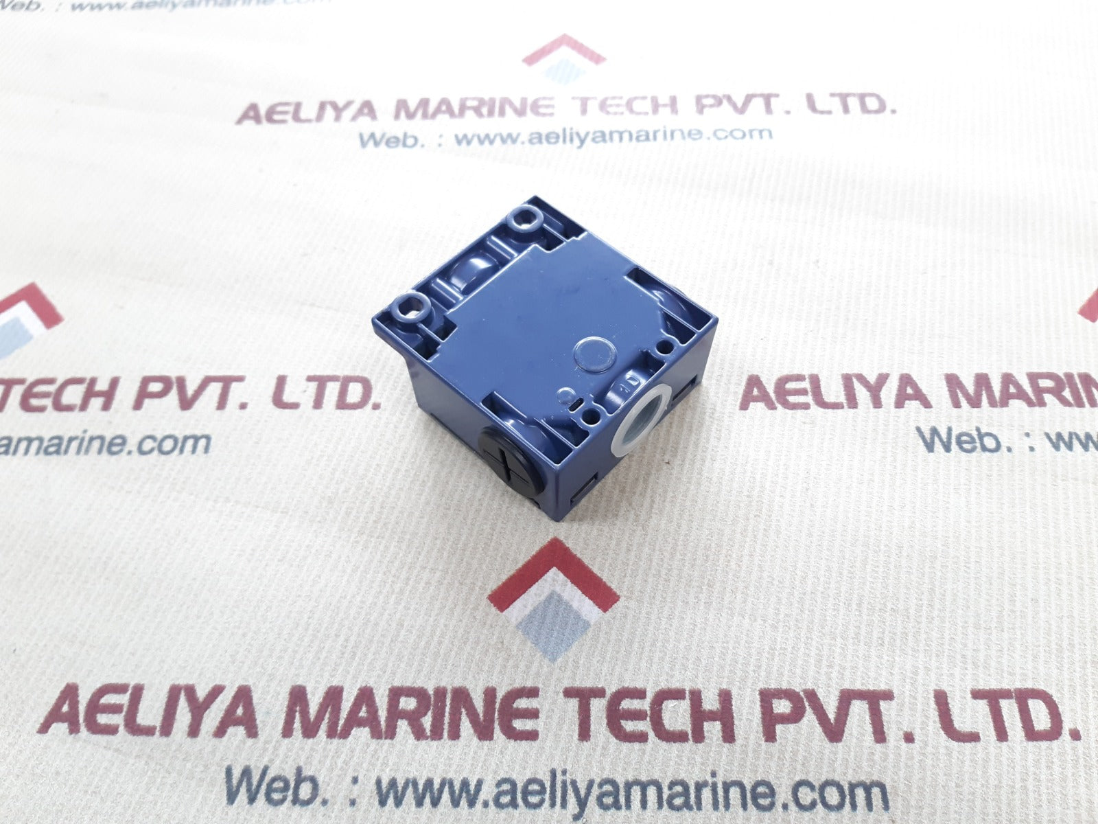 Telemecanique xckm limit switch