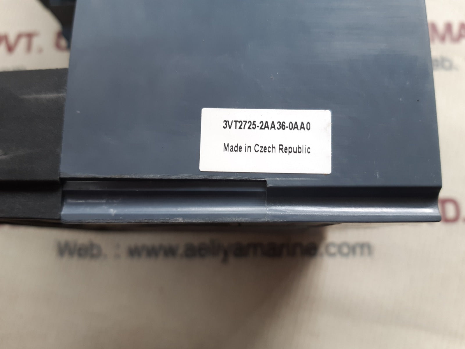 Siemens 3vt2725-2aa36-0aa0 circuit breaker