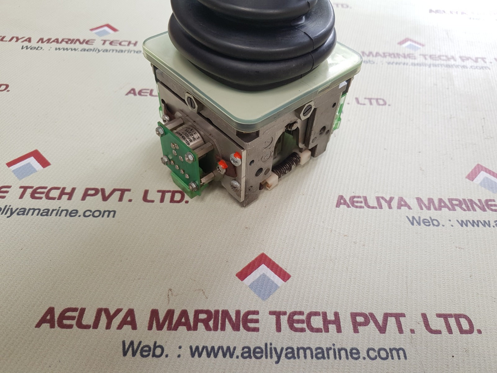 Macgregor 314 2005-802b joystick vn011f18vrh