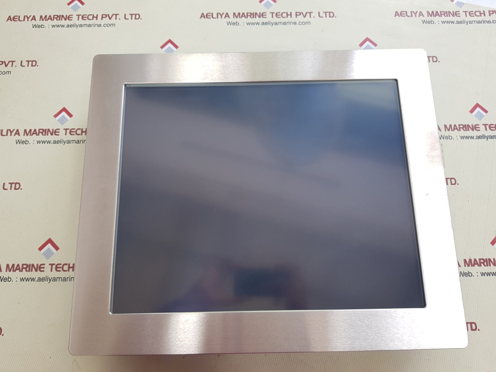 Nematron m1900t-ss 19" monitor display 50/60hz