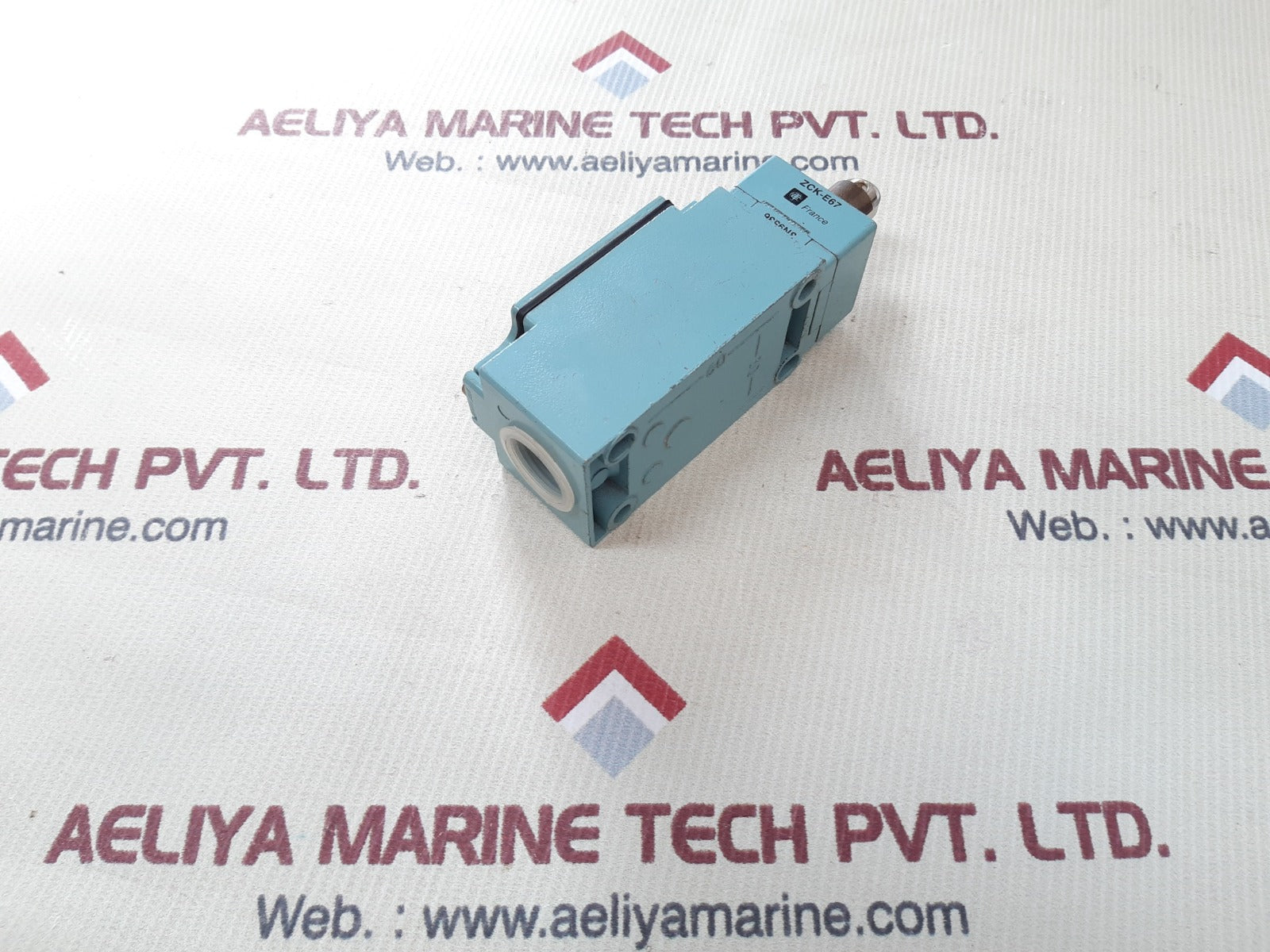 Telemecanique xck-j limit switch 240v 3a