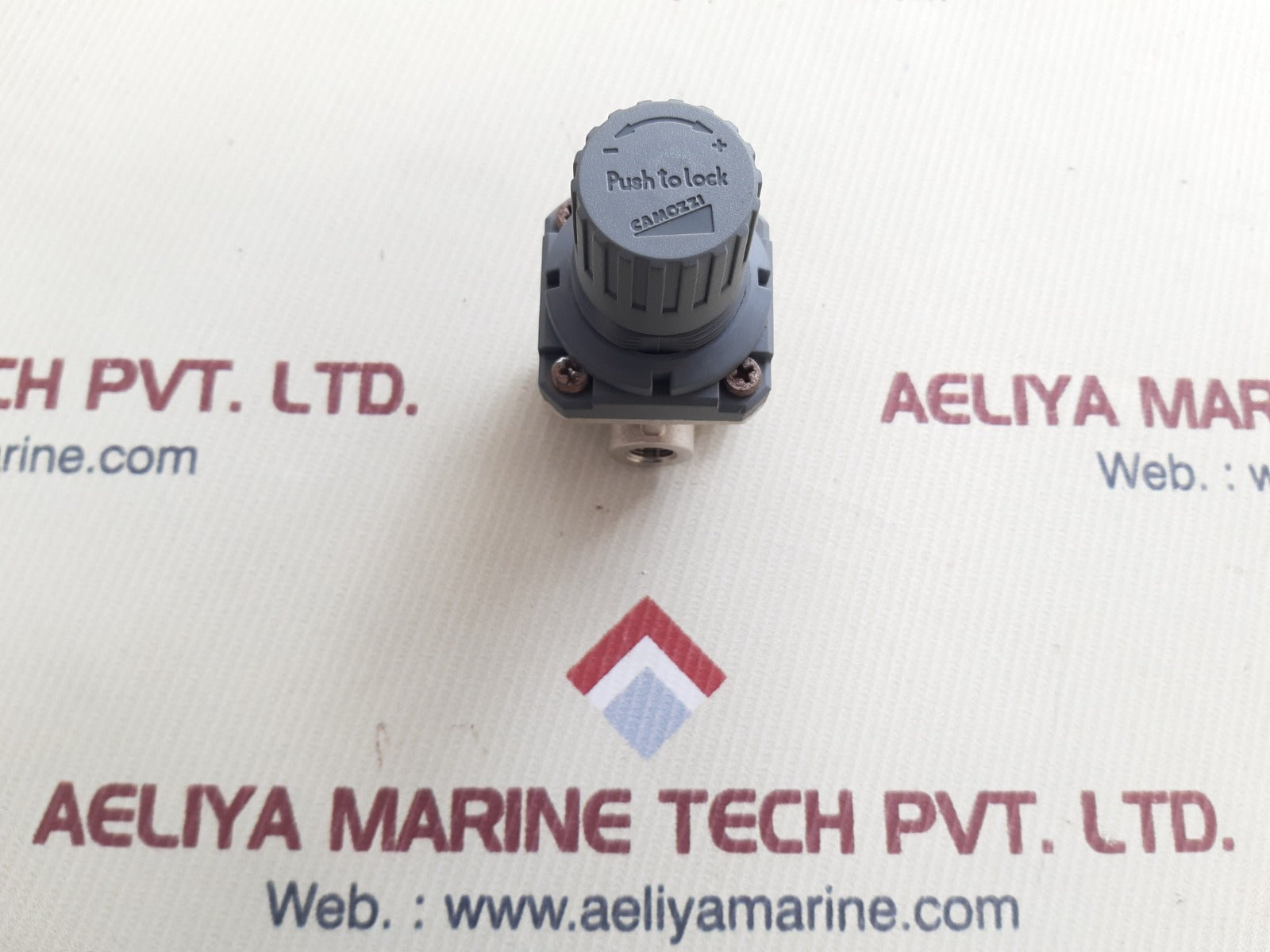 Camozzi m008-r10 micro regulator