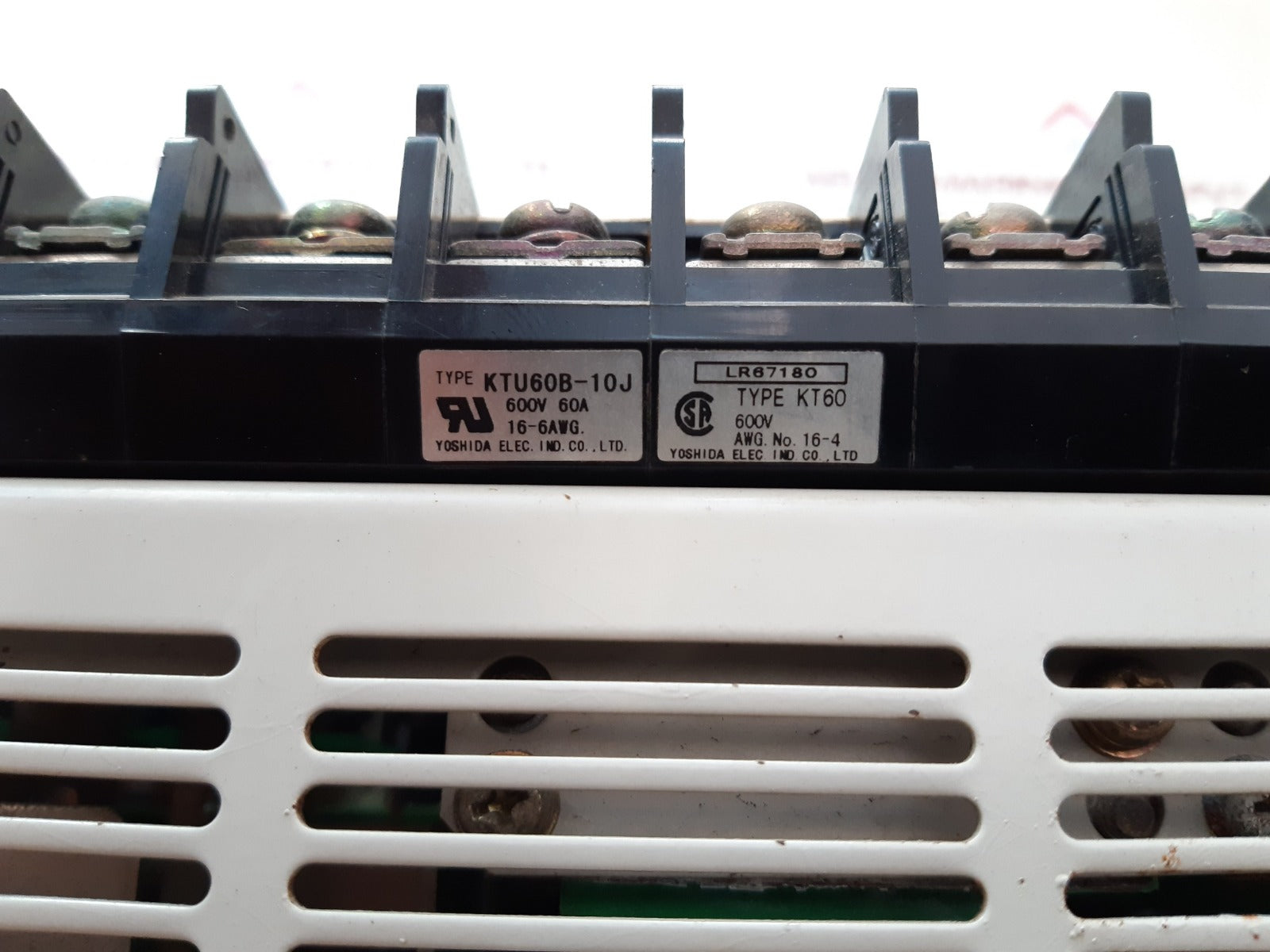Yaskawa sgdb-75adgy73e servopack