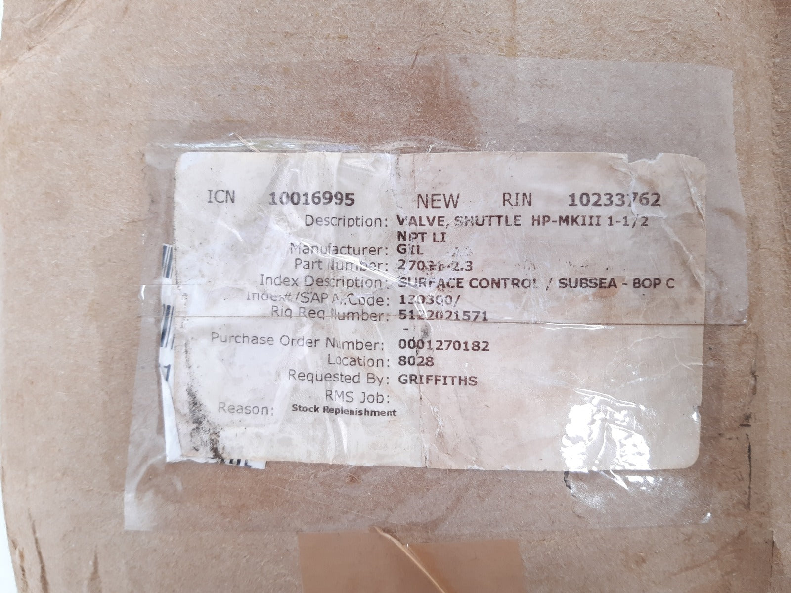 Gilmore 6318400 shuttle valve