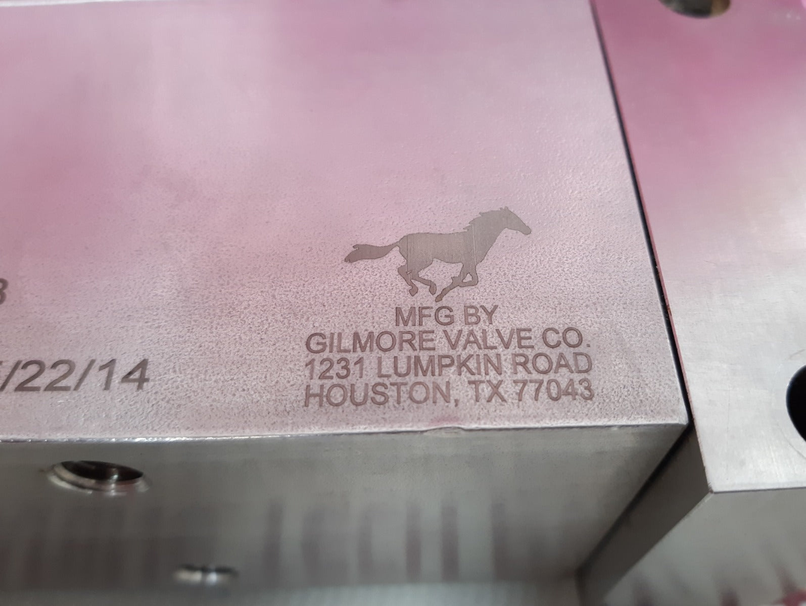 Gilmore 4253481 shuttle valve