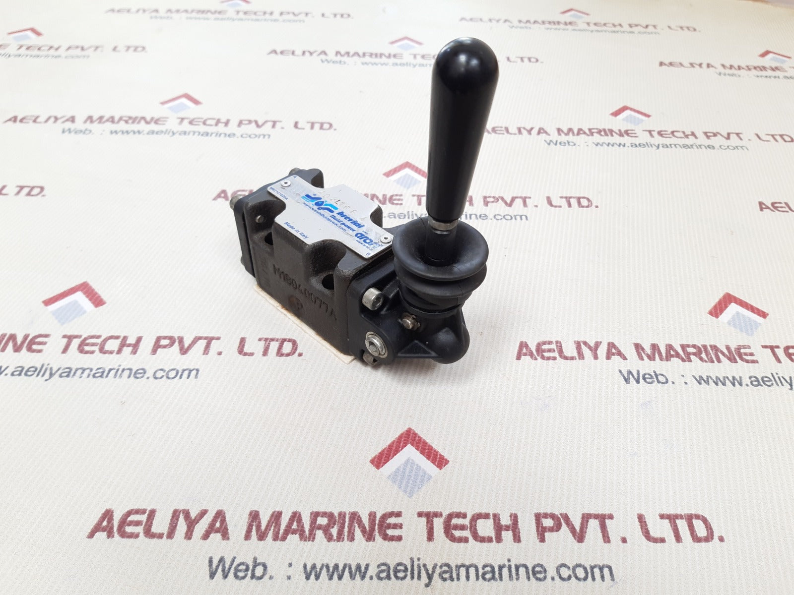 Brevini ad3l16f4 directional valve m82101020a