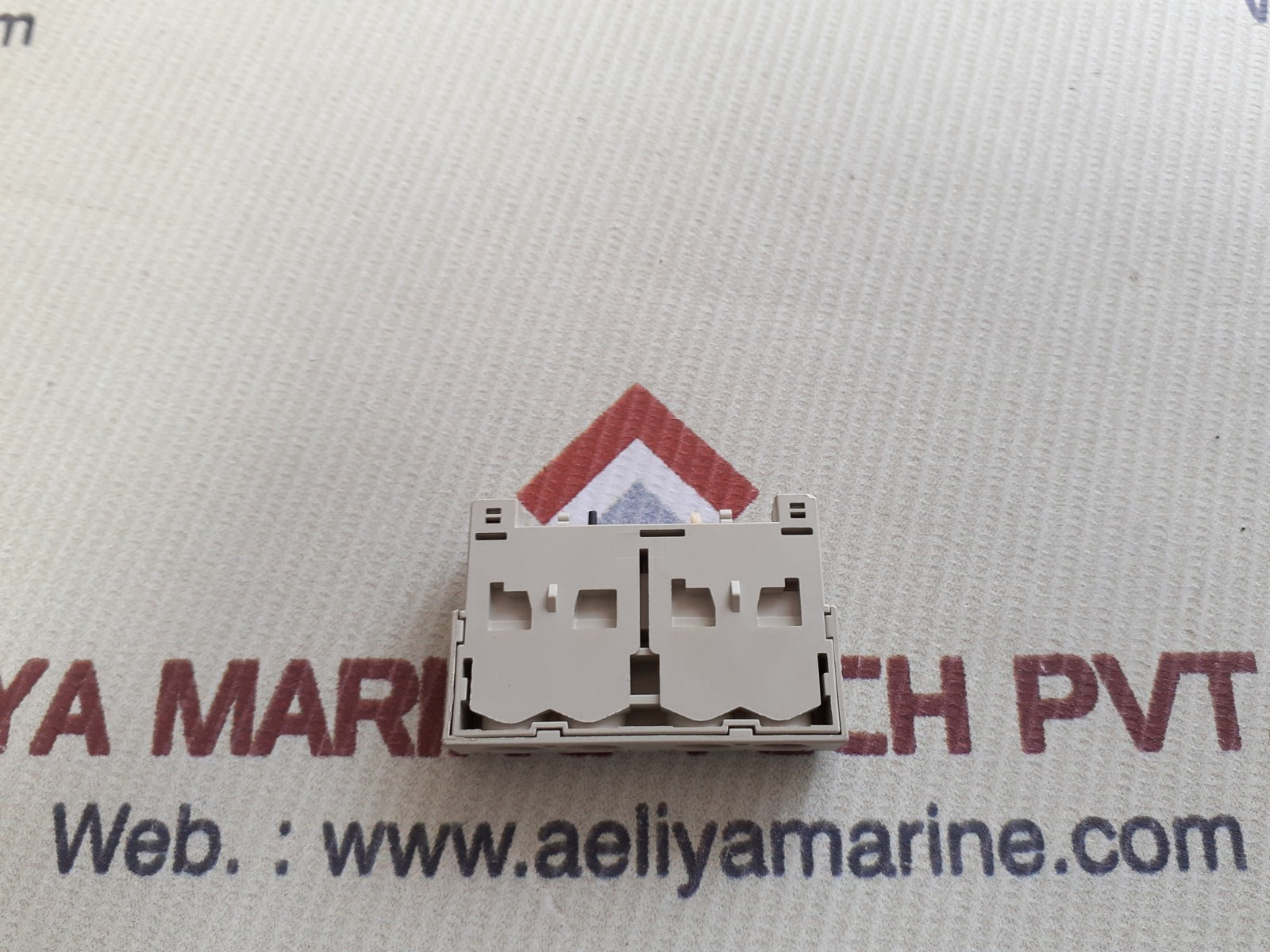 Telemecanique gv2 ae11 auxiliary contactor block