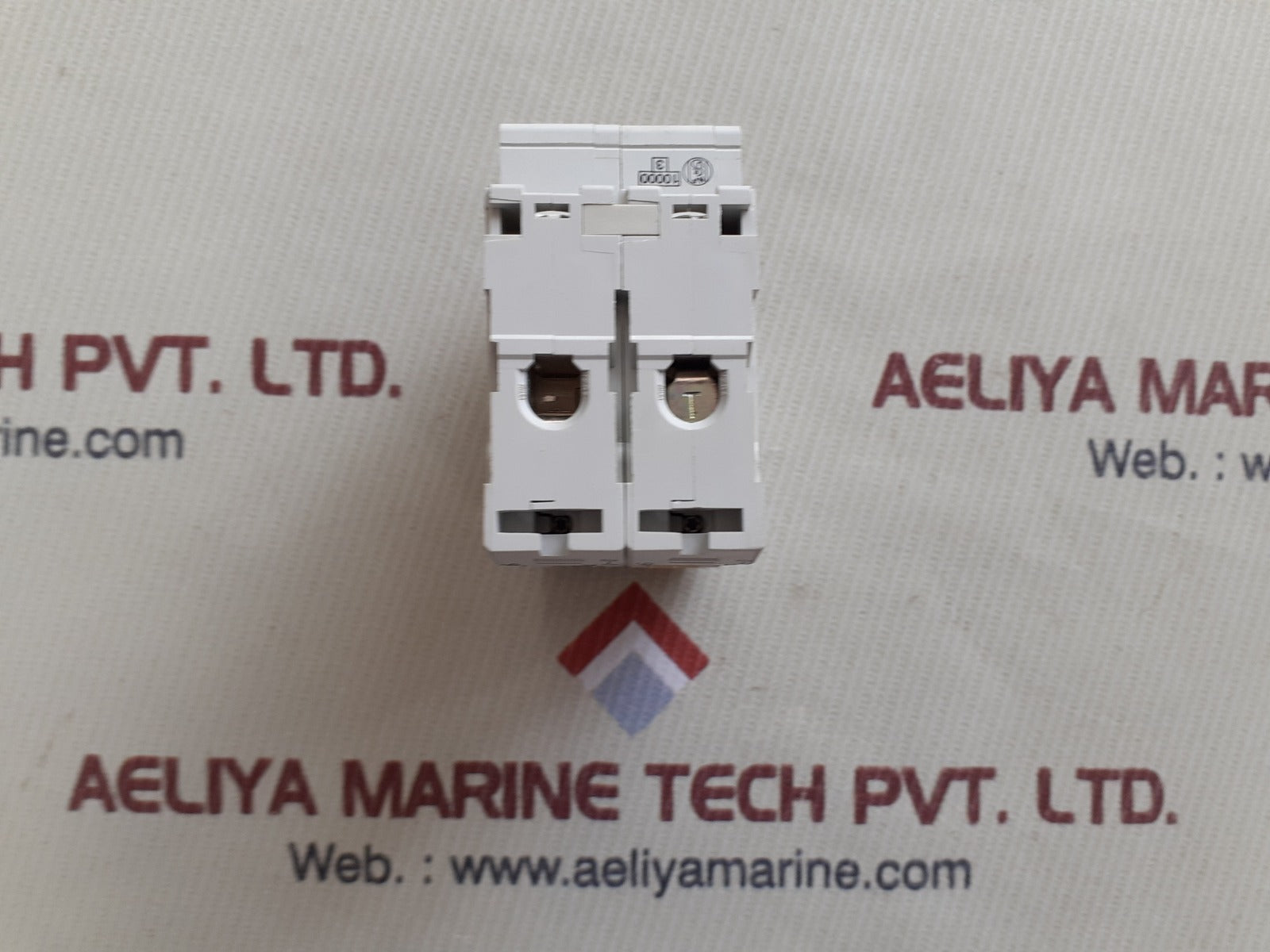 Merlin multi 9 c60h c25 cpole circuit breaker