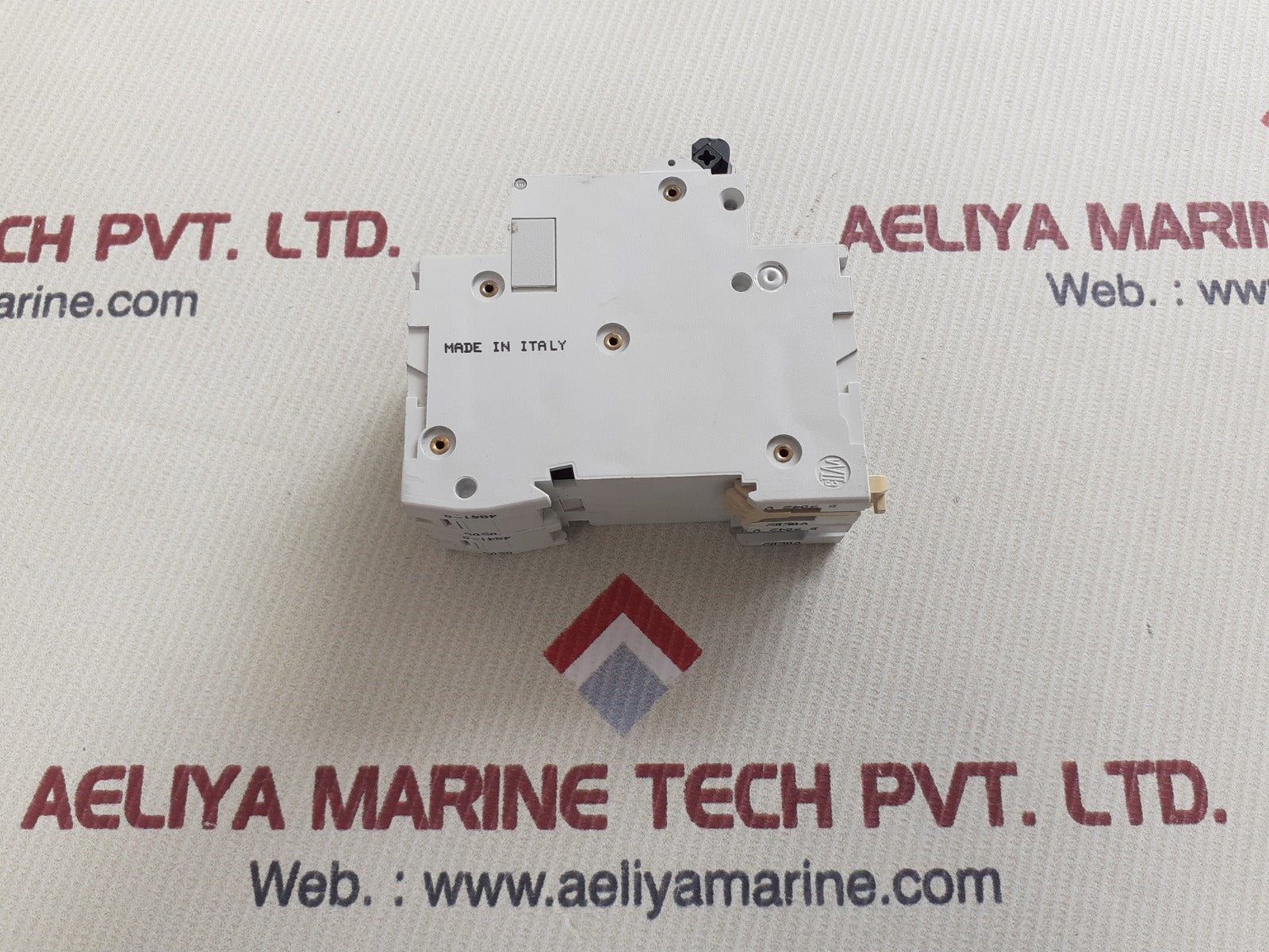 Merlin gerin multi9 c60hc c10 circuit breaker