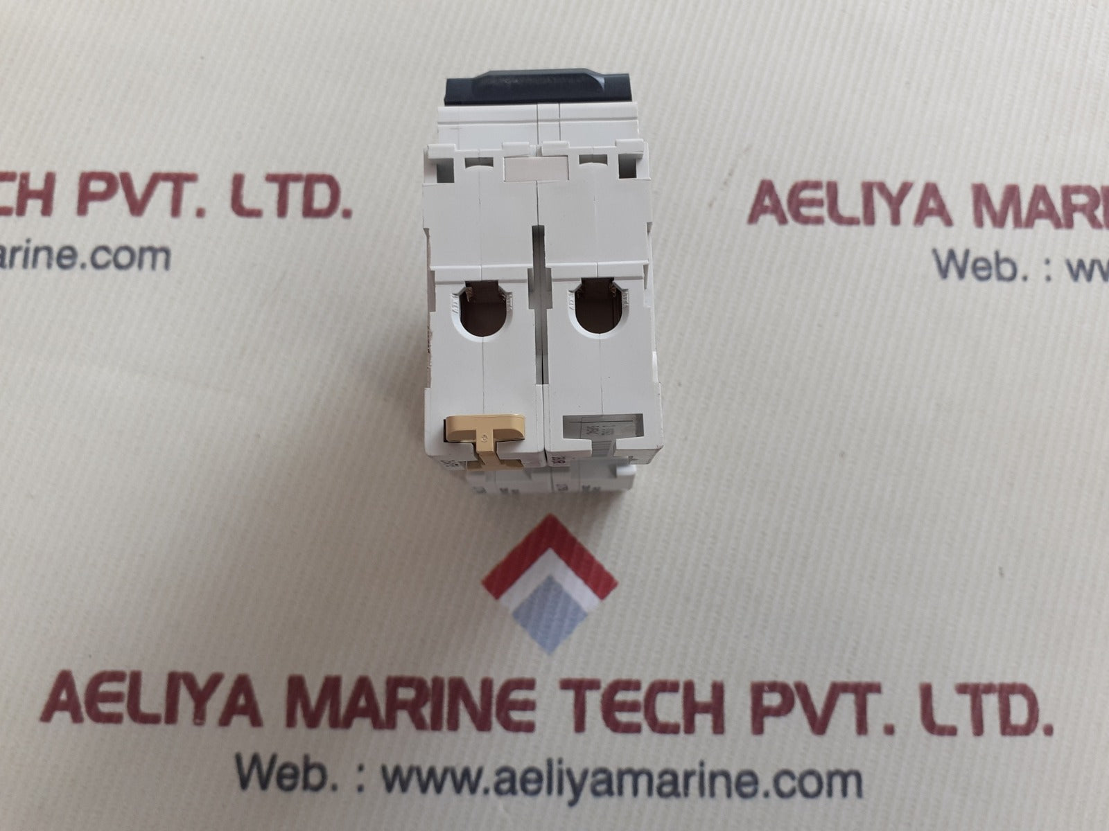 Merlin gerin multi9 c60hc c2 circuit breaker