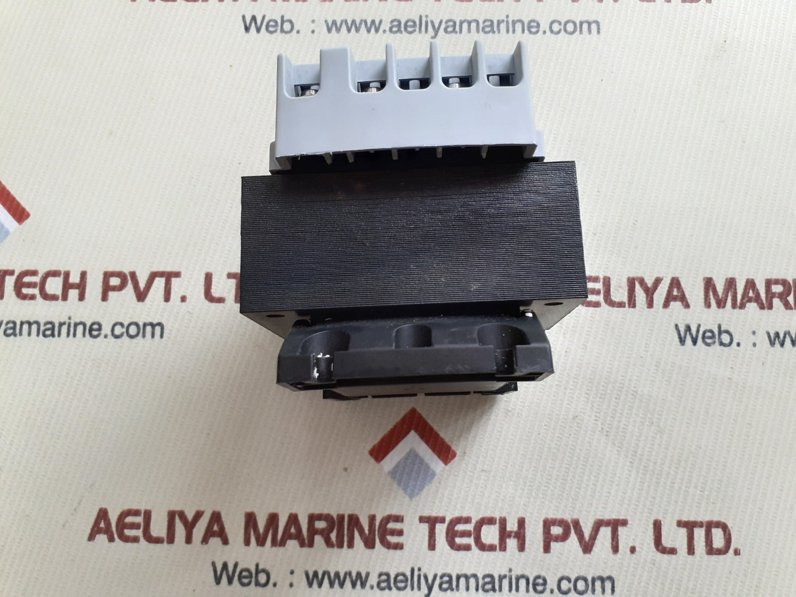 Legrand 42872 compact transformer