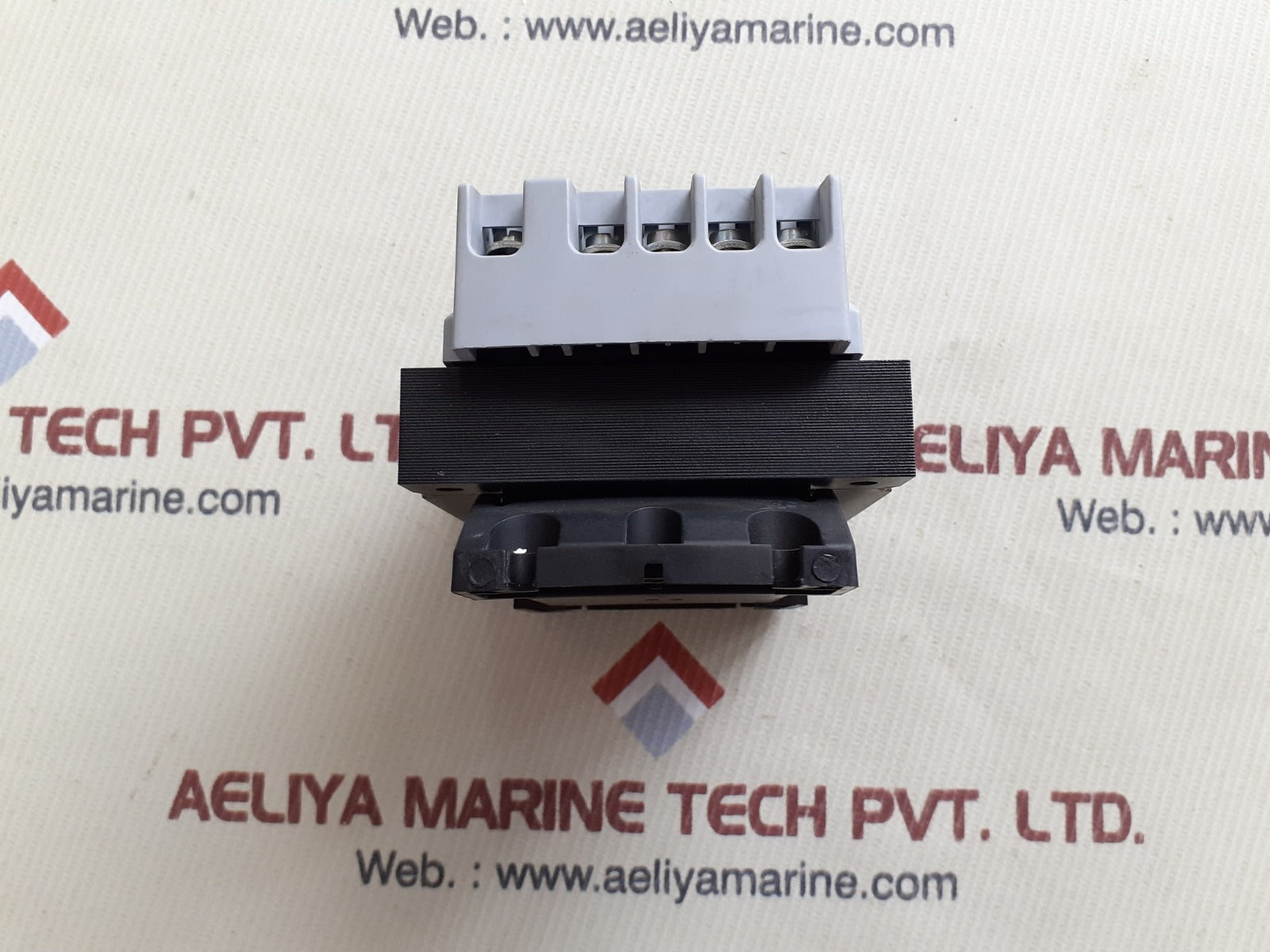 Legrand 42870 compact transformer