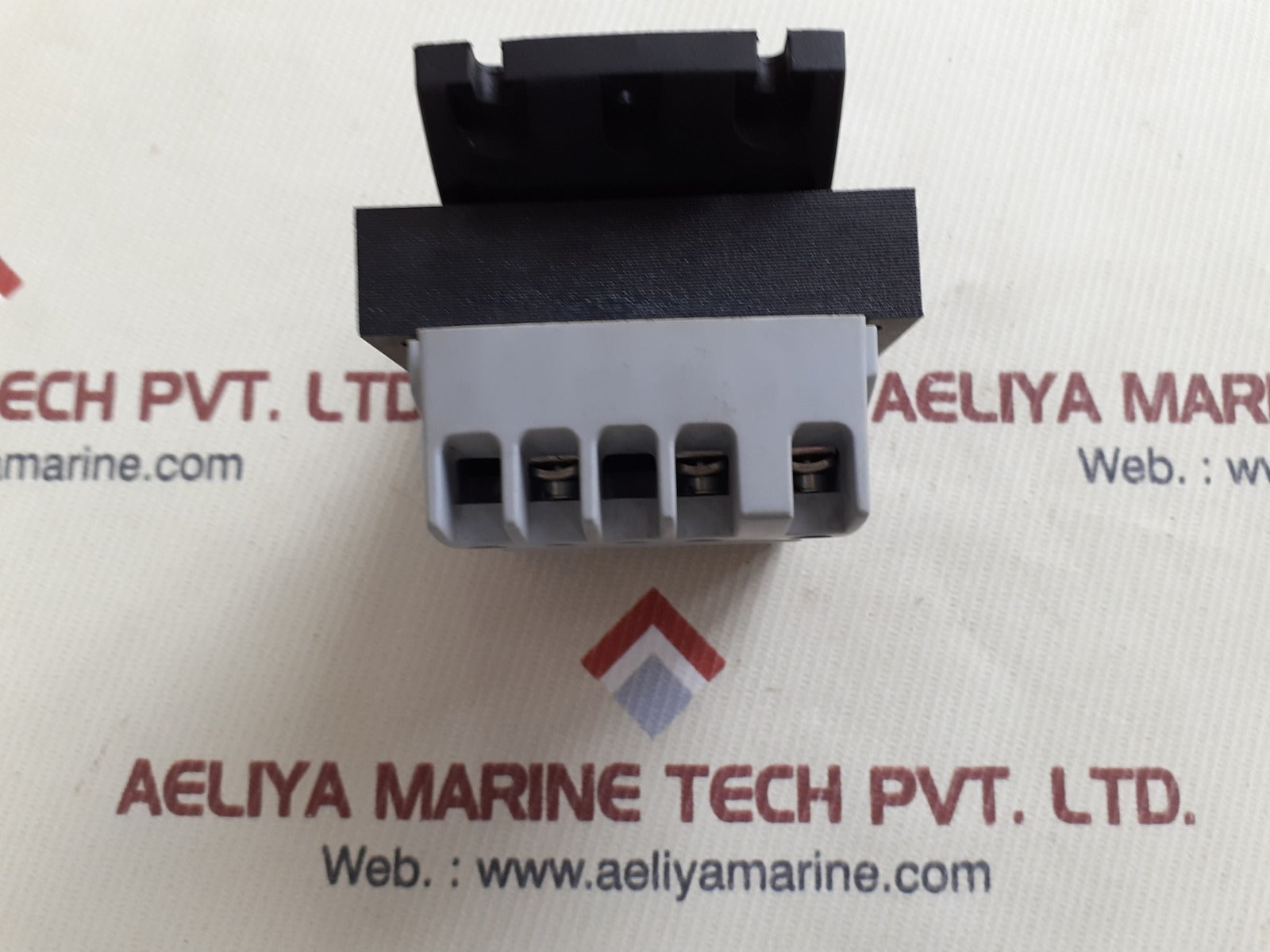 Legrand 42870 compact transformer